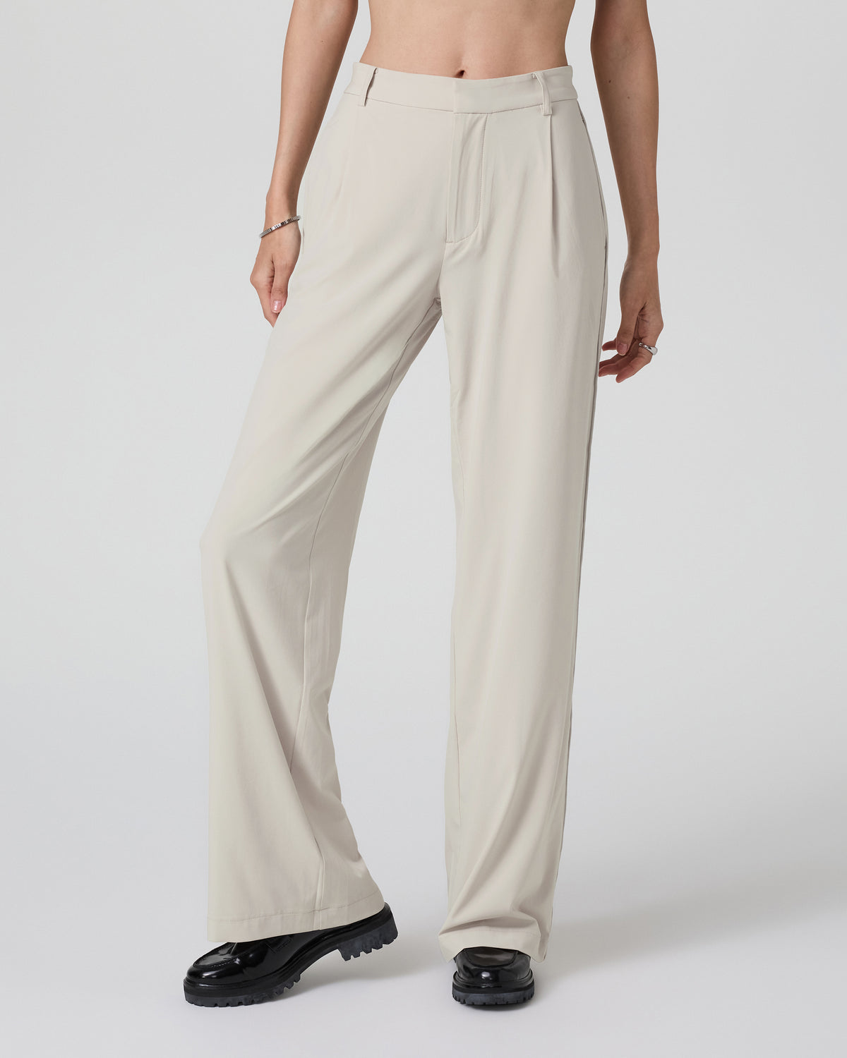 Villa Trouser-Short Mushroom Tailored Pants - Vuori Clothing