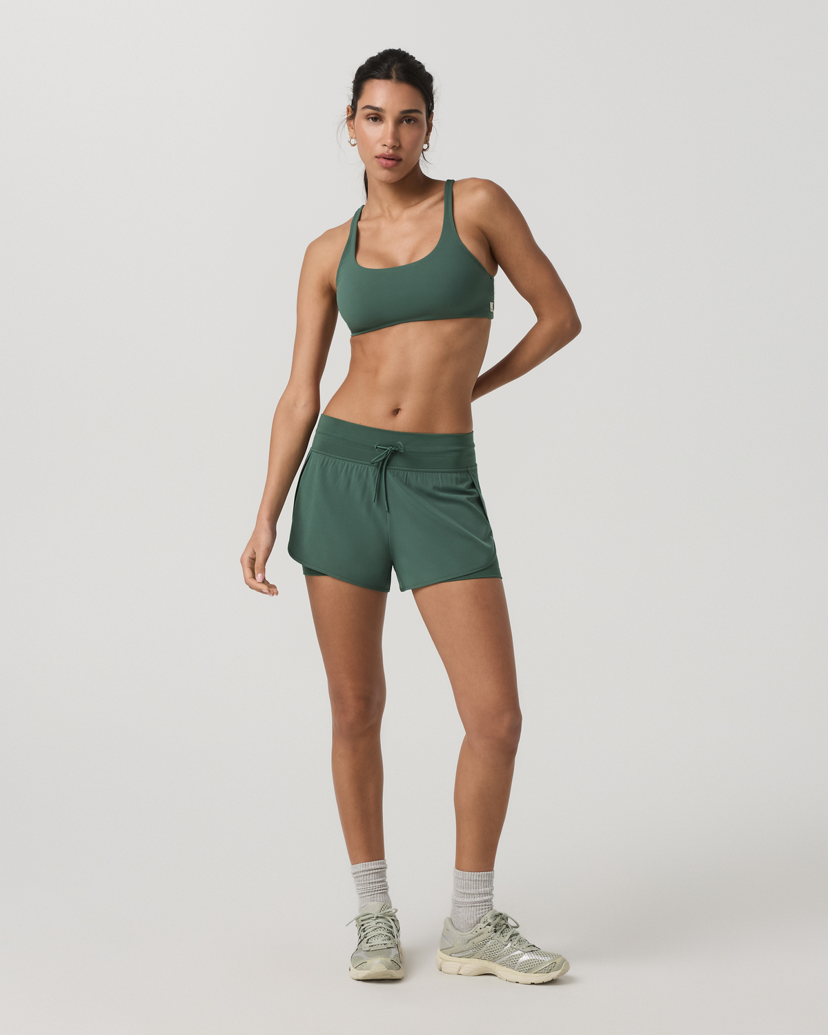 Yosemite Bra Women's Agate Green Strappy Sports Bra - Vuori Clothing
