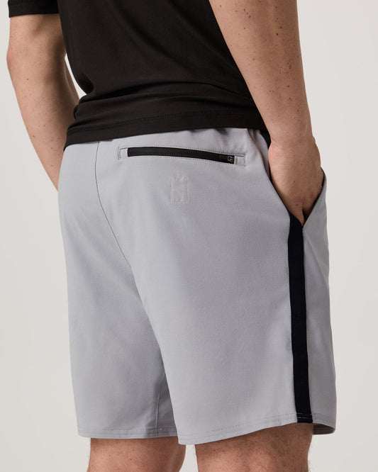Elevate Kore Utility Short Lined 7" Men's Sea Fog Shorts - Vuori Clothing