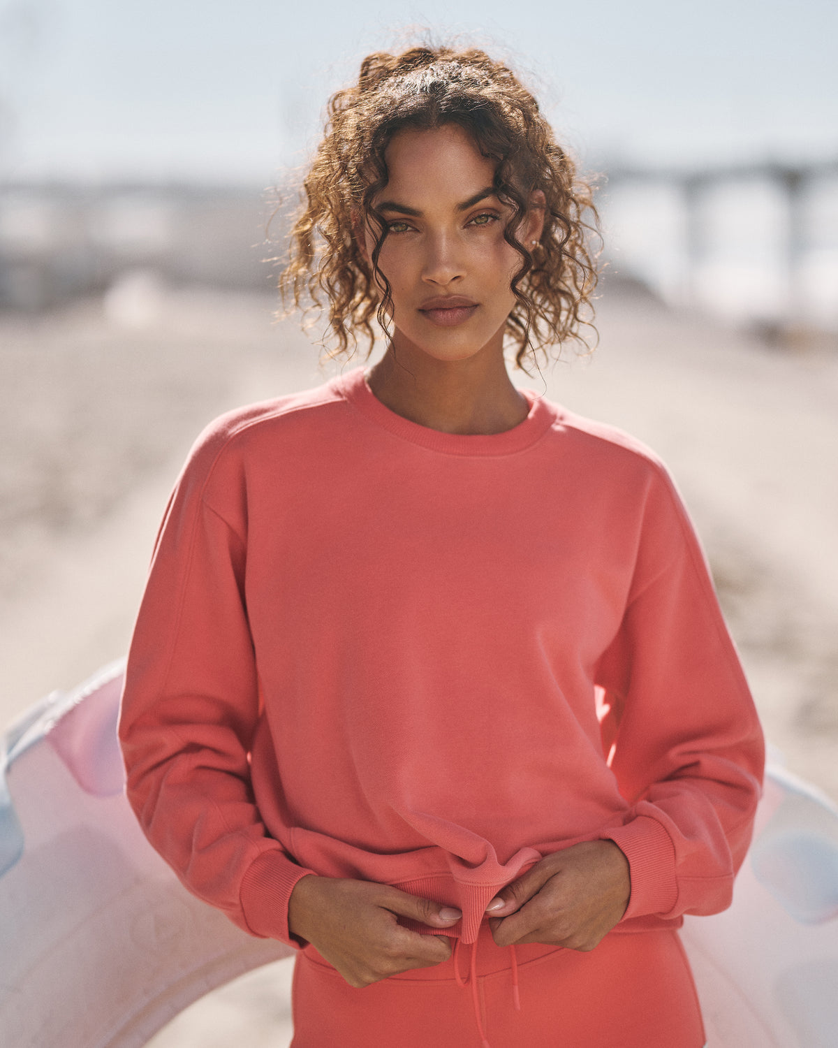 Sedona Seams Crew Women's Bright Coral Sweatshirt - Vuori Clothing