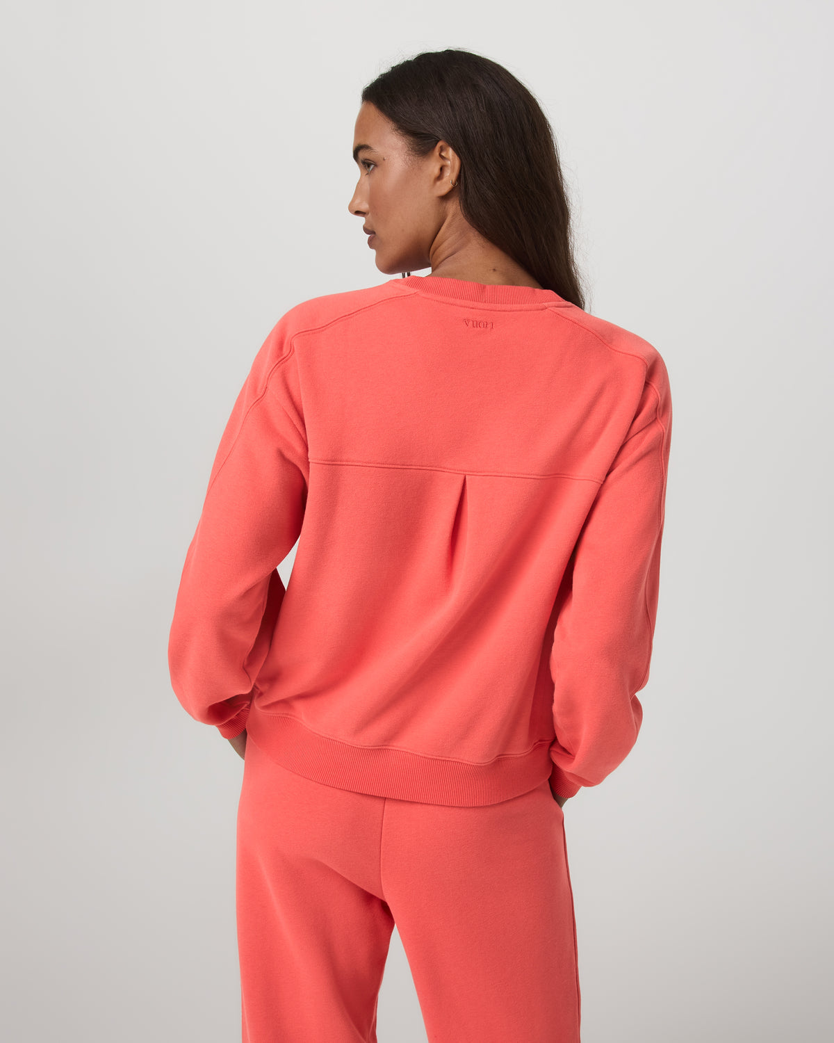 Sedona Seams Crew Women's Bright Coral Sweatshirt - Vuori Clothing