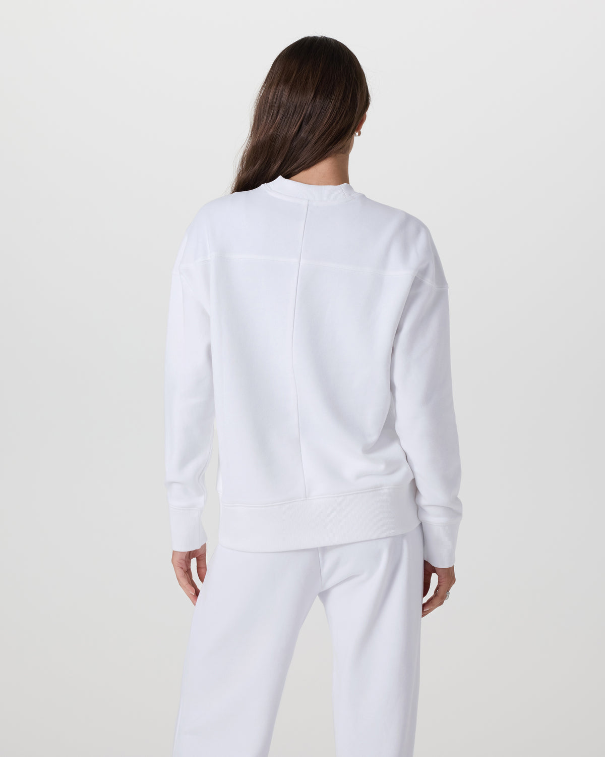 Sedona Weekender Crew Women's White Pullover - Vuori Clothing