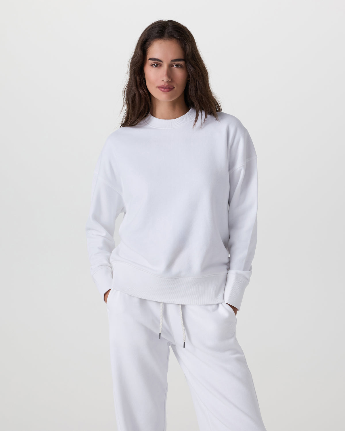 Sedona Weekender Crew Women's White Pullover - Vuori Clothing