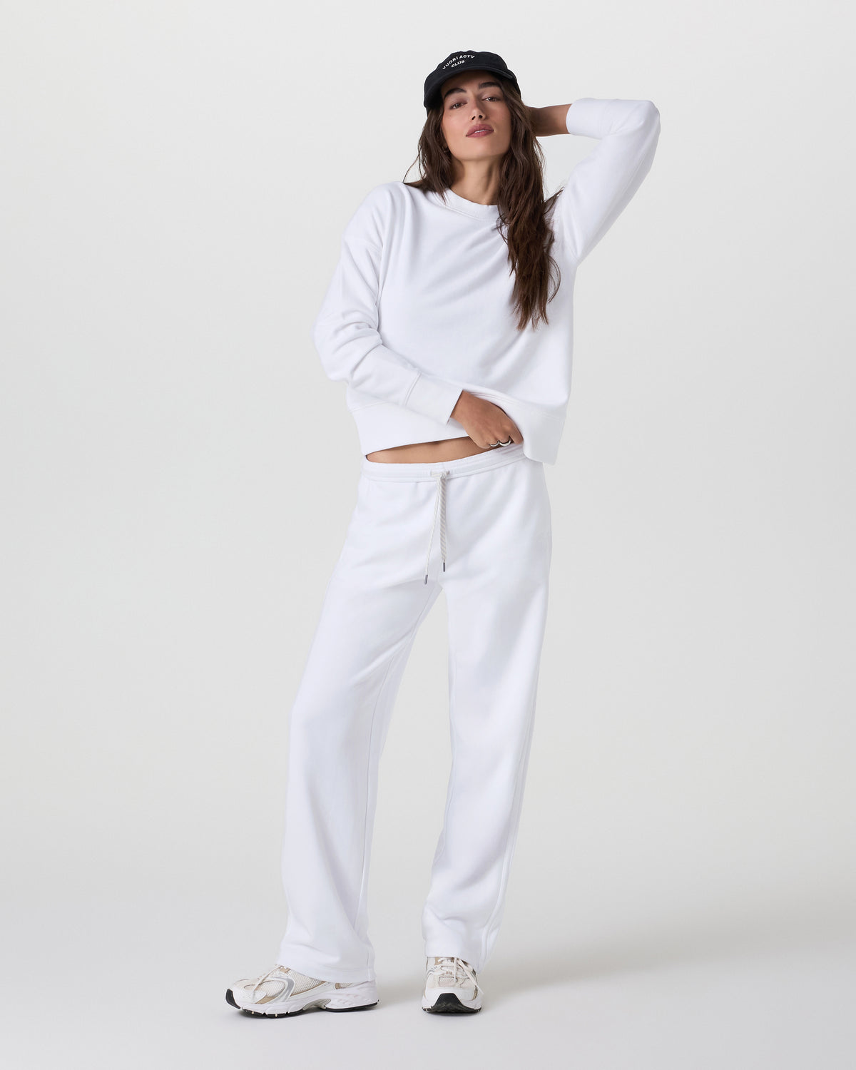 Sedona Weekender Crew Women's White Pullover - Vuori Clothing