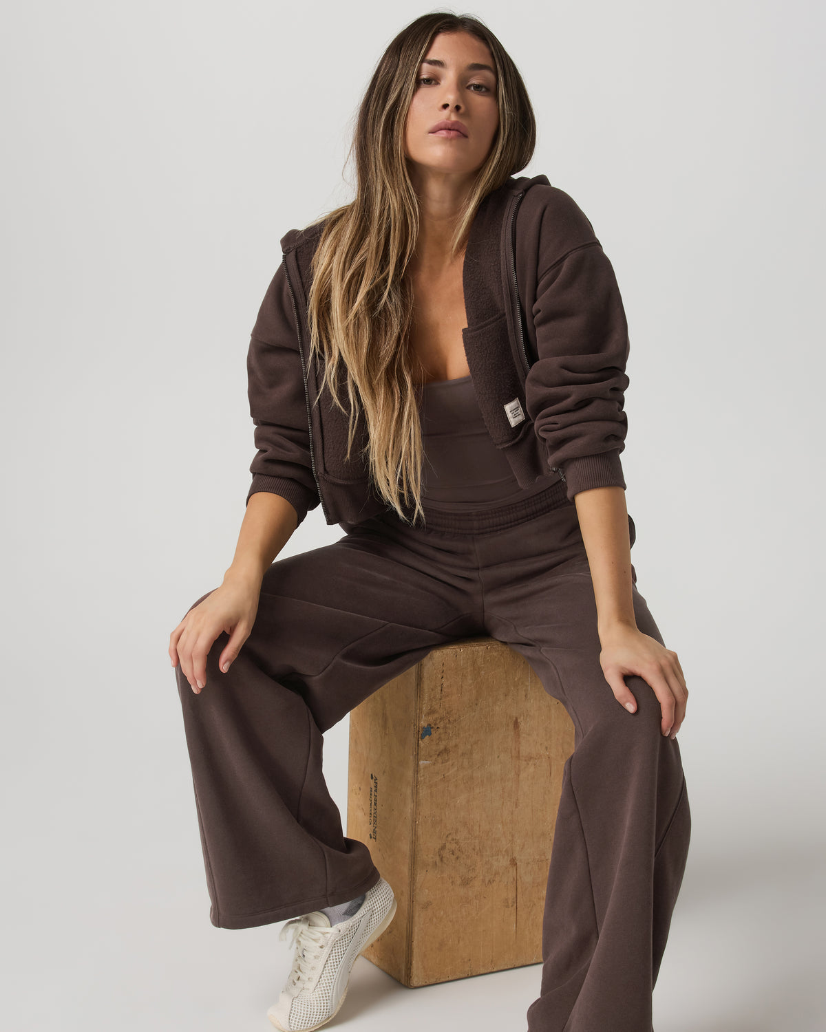 Restore Mini Full Zip Hoodie Women's Java Jacket - Vuori Clothing