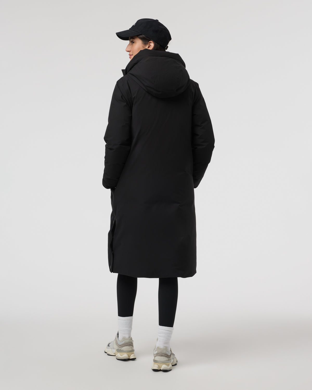 Icelandic Anorak Women's Black Waterproof Jacket - Vuori Clothing