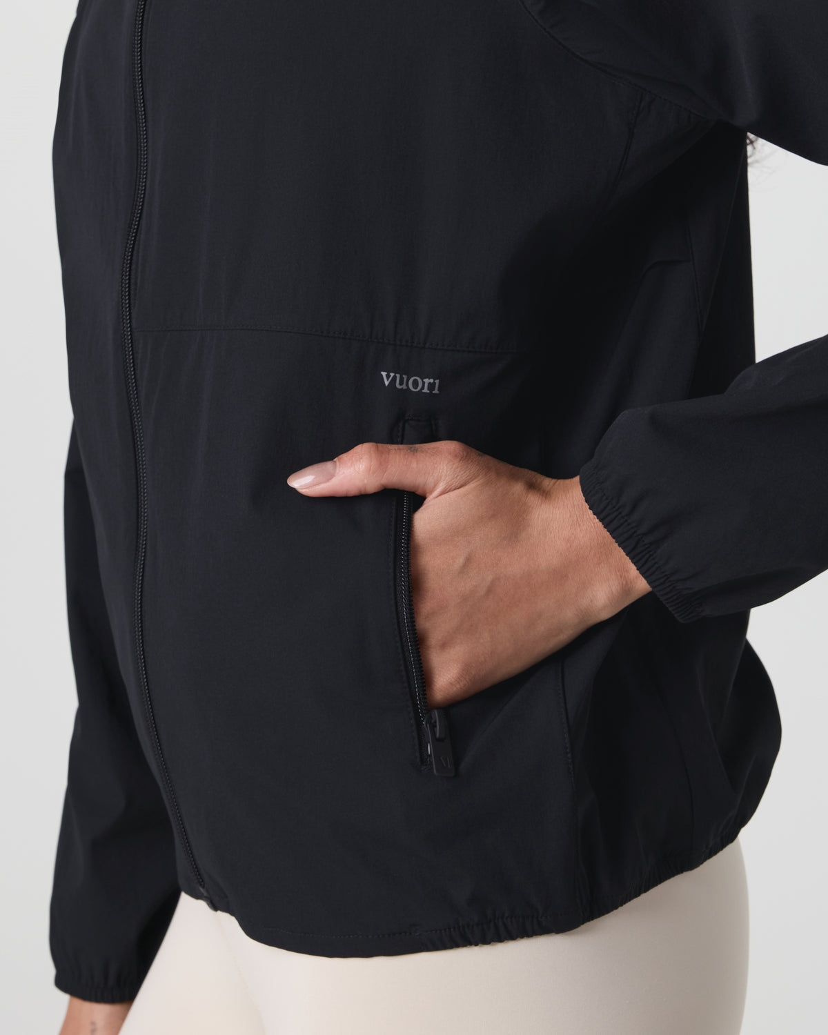 Women's Renew Trainer Shell Black - Vuori Clothing