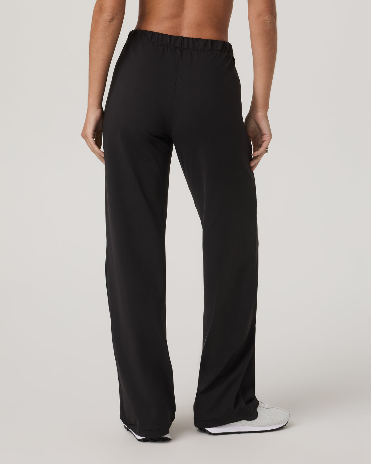 Halo Straight Leg Pant Women's Solid Black Pants - Vuori Clothing