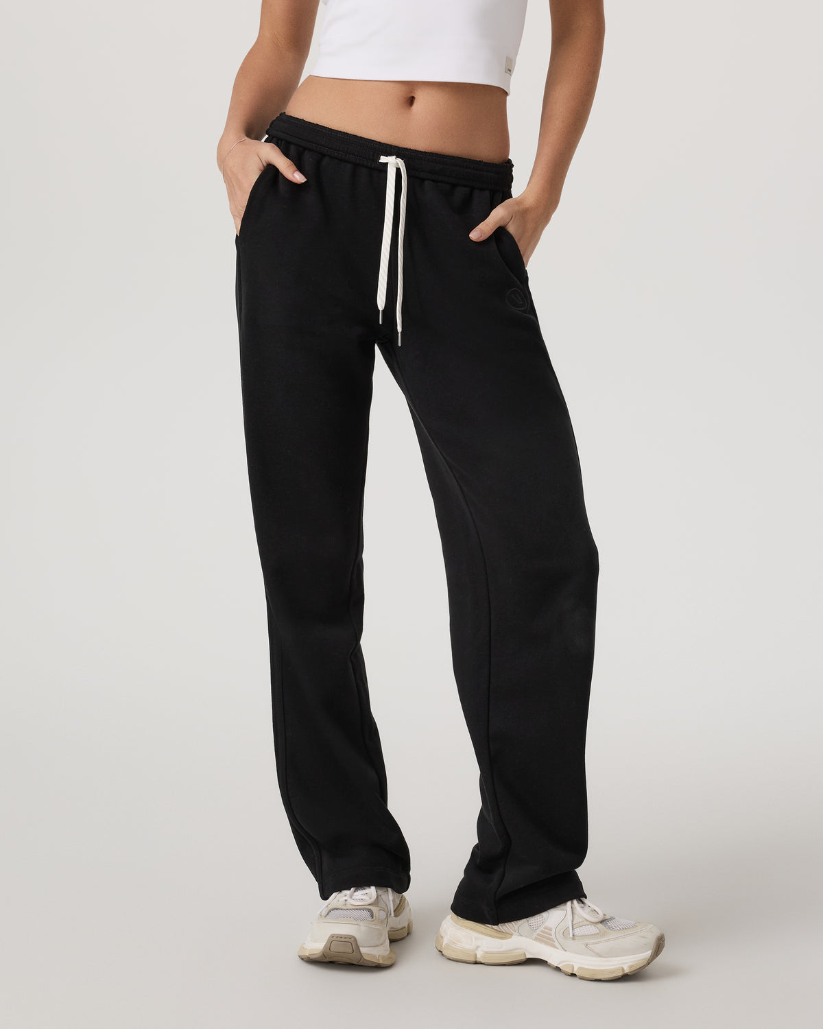 Sedona Straight Leg Sweatpant - Long Women's Black Pant - Vuori Clothing