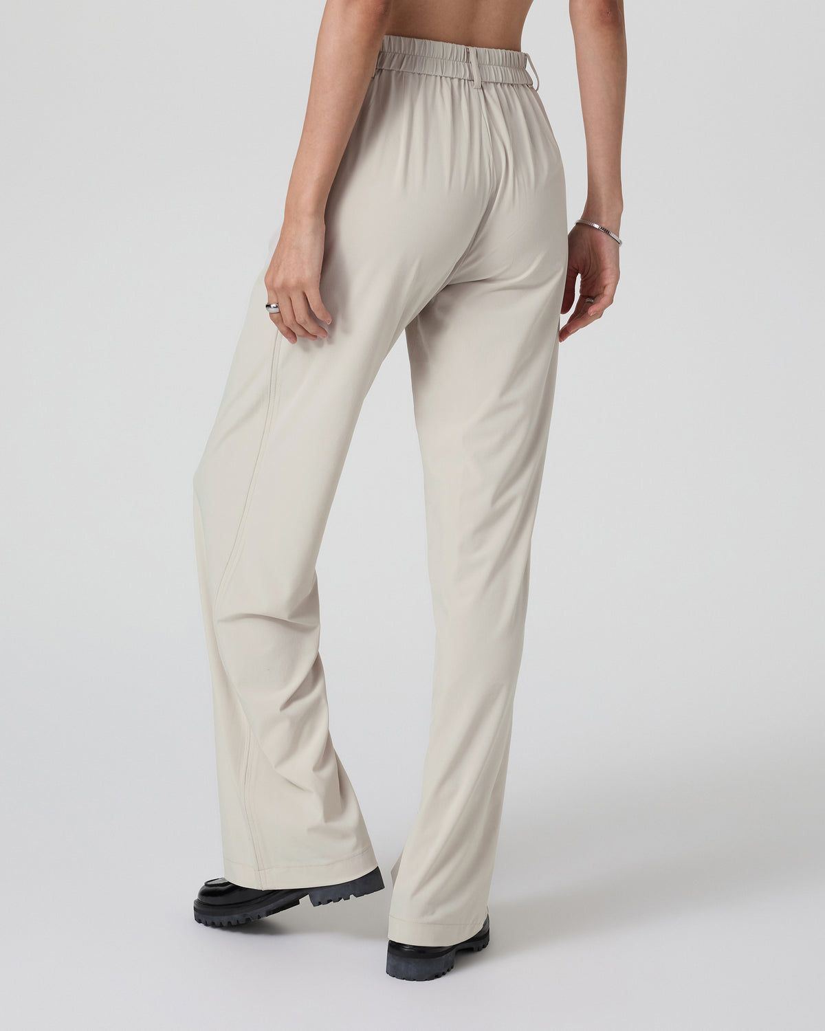 Villa Trouser-Short Mushroom Tailored Pants - Vuori Clothing
