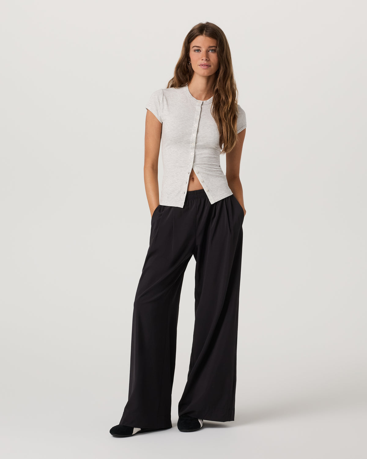 Villa Vibes Wideleg Women's Black Ultra-Wide Leg Pants - Vuori Clothing
