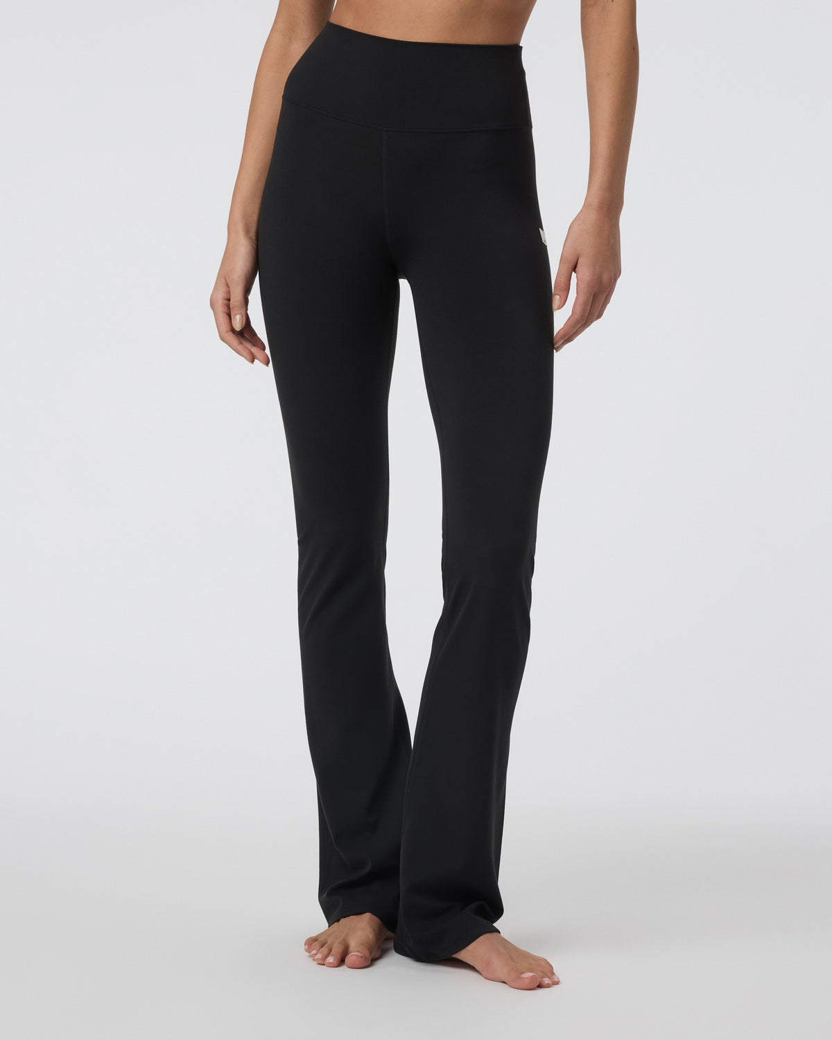 Vuori AllTheFeels™ Slim Flare - Long Black - Vuori Clothing