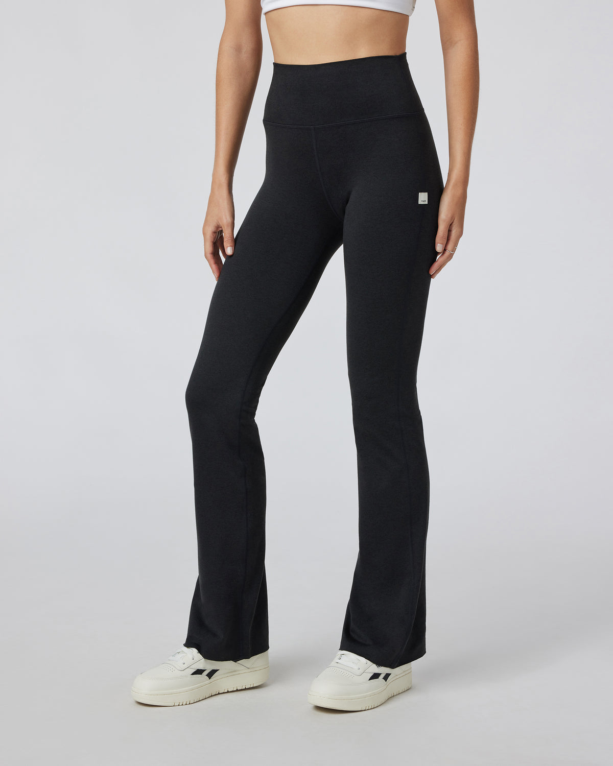 Halo Slim Flare Women's Black Flare Leggings - Vuori Clothing