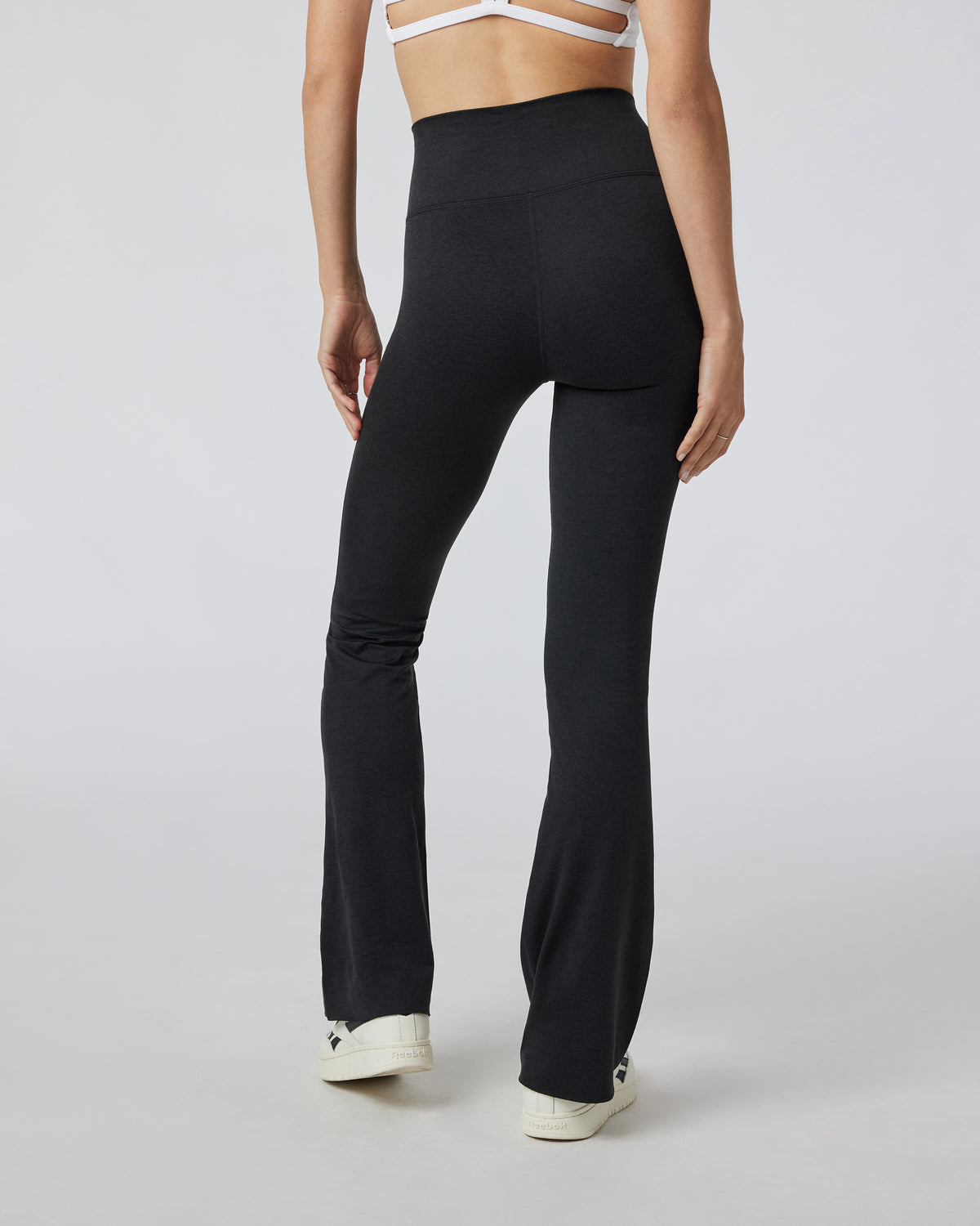 Halo Slim Flare Women's Black Flare Leggings - Vuori Clothing