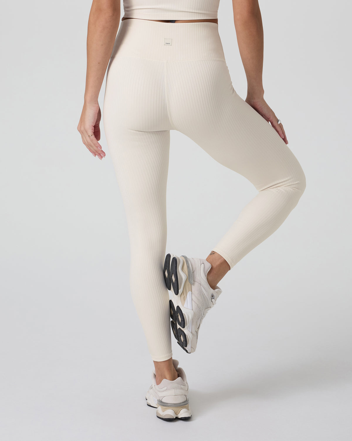 Inversion Rib Legging Marshmallow - Vuori Clothing
