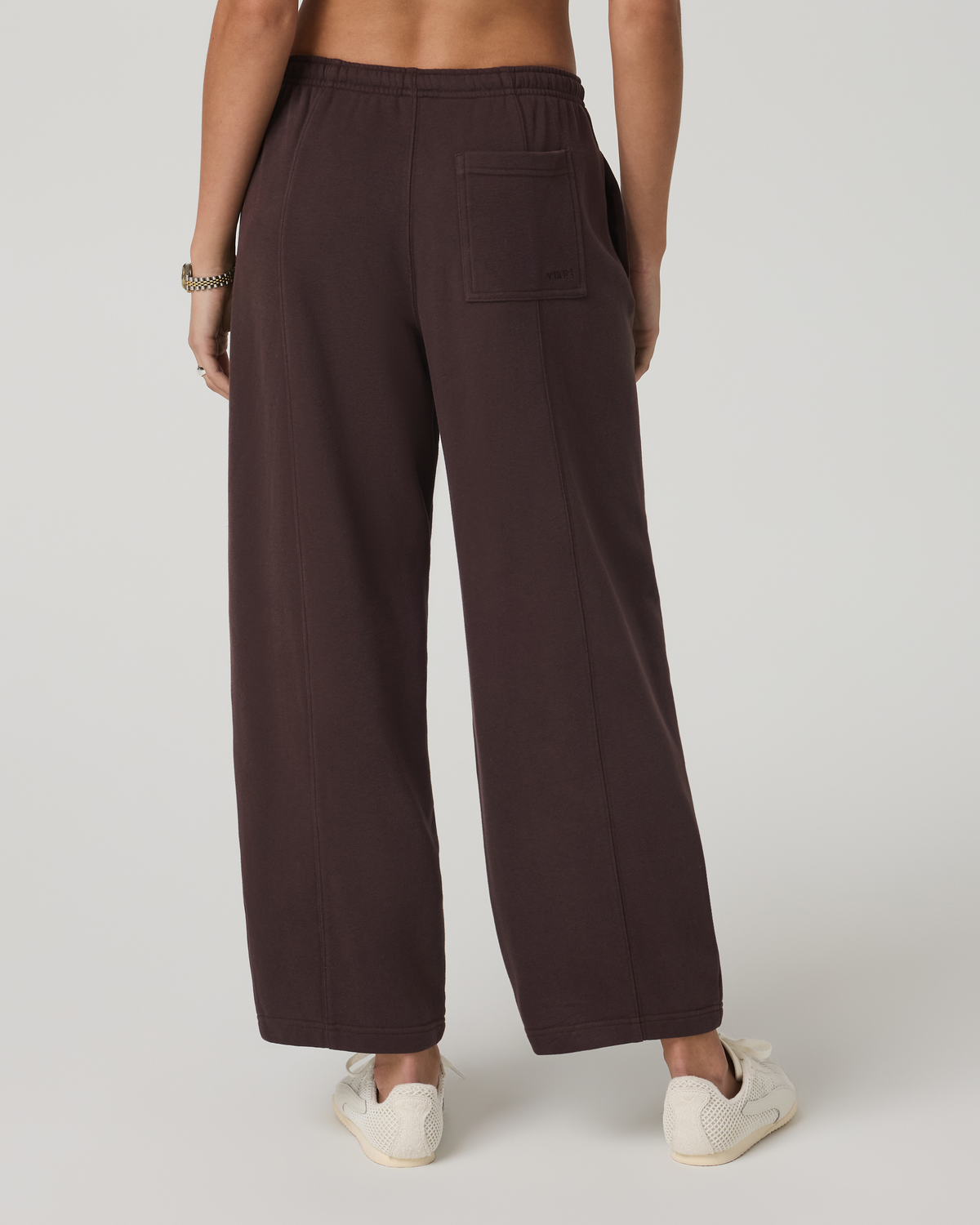 Sedona Barrel Sweatpant Women's French Roast Sweatpants - Vuori Clothing