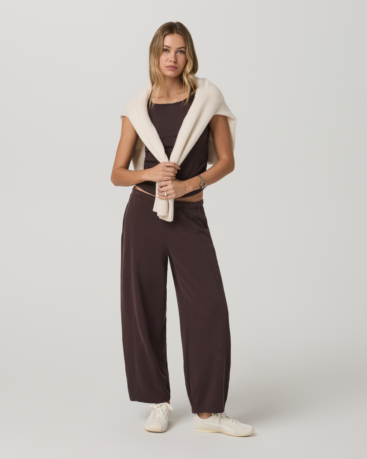 Sedona Barrel Sweatpant Women's French Roast Sweatpants - Vuori Clothing