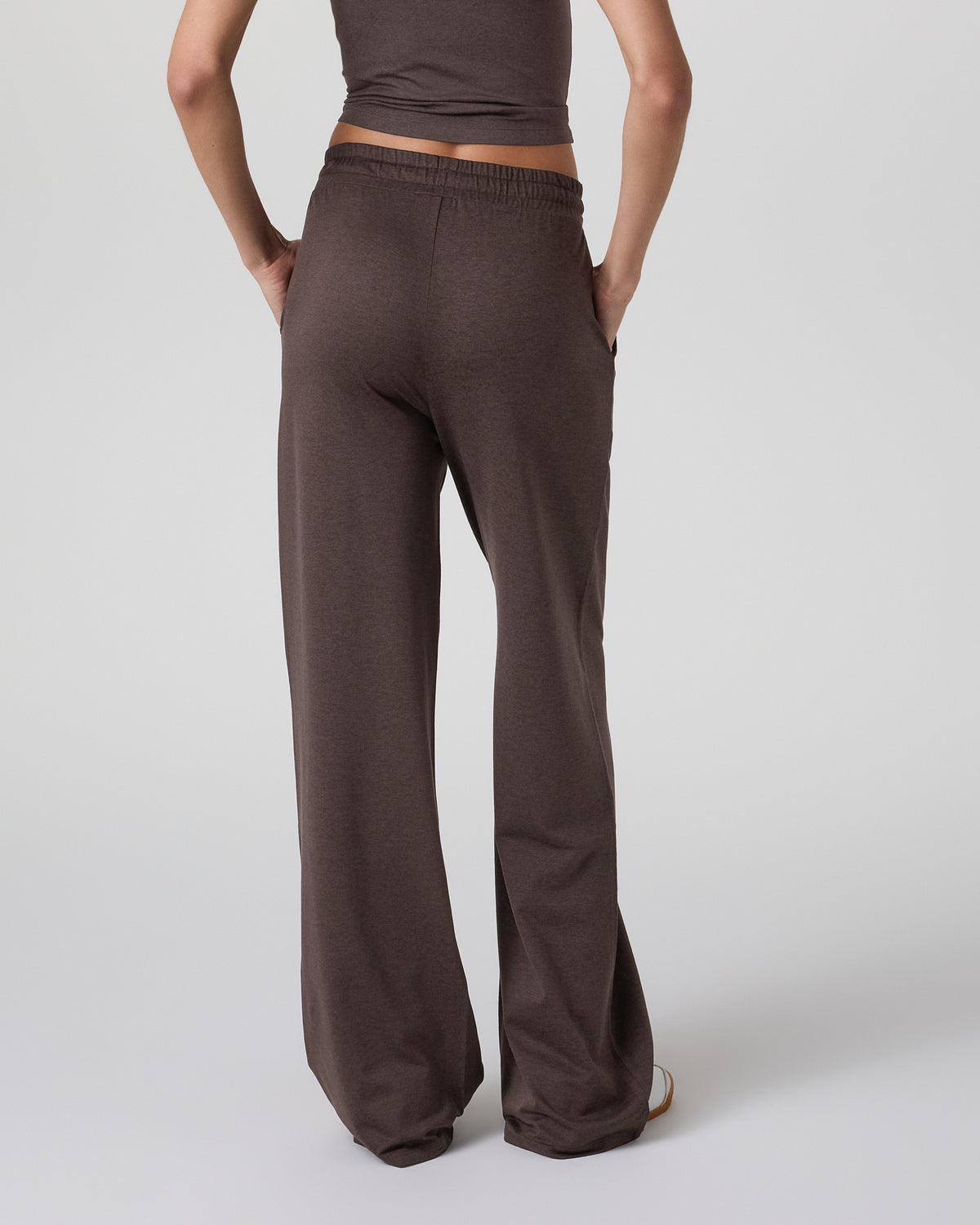 Halo Essential Wideleg Pant Java Heather - Vuori Clothing