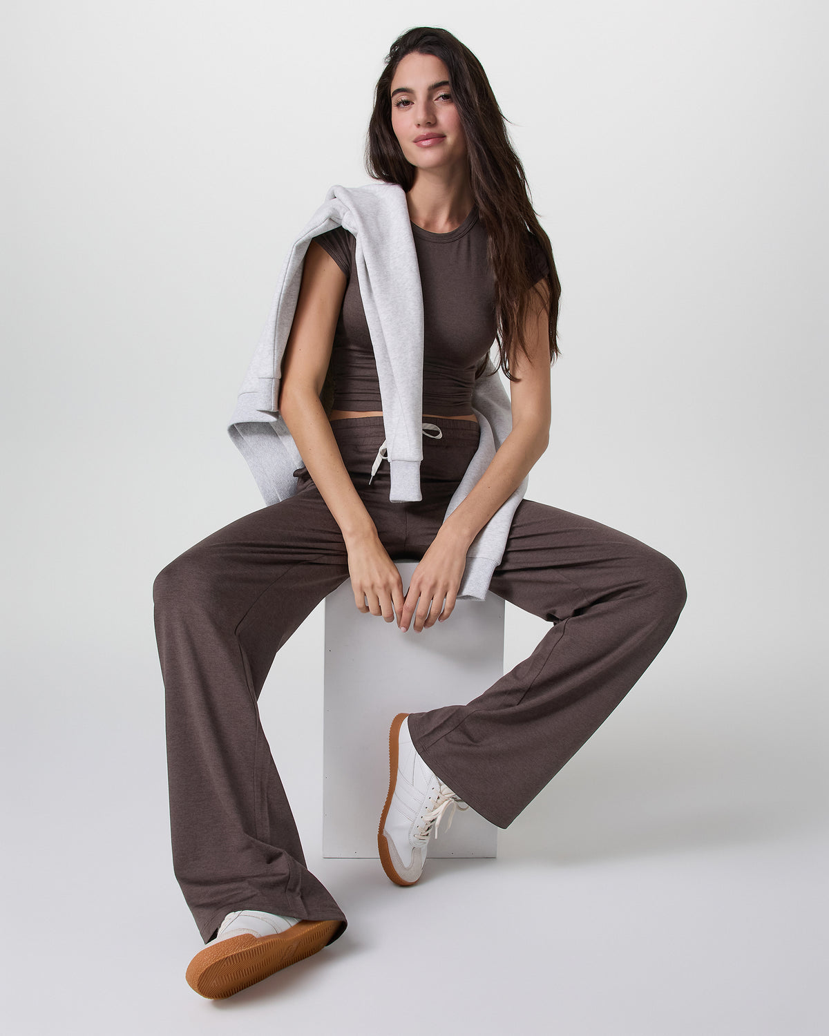 Halo Essential Wideleg Pant Java Heather - Vuori Clothing