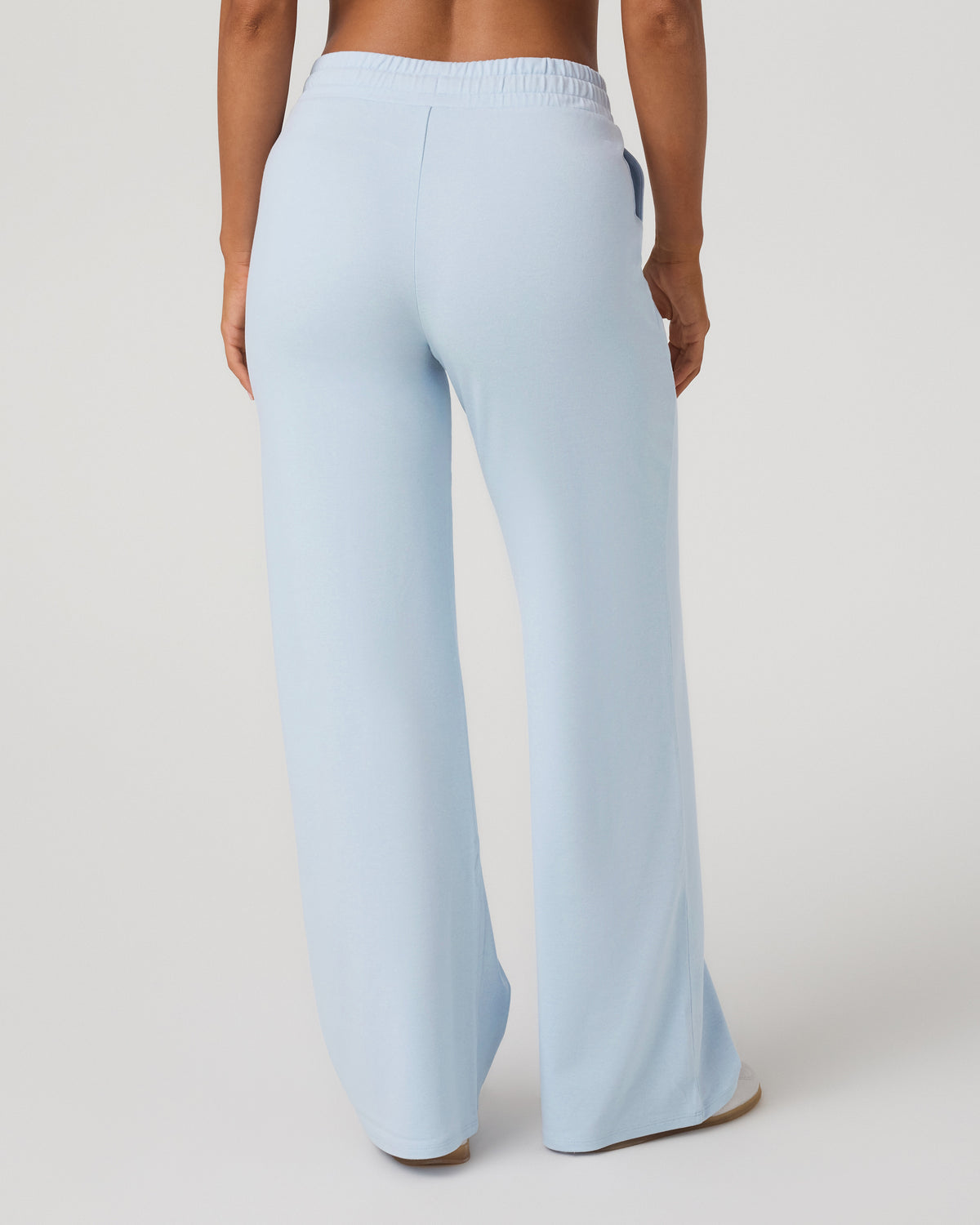 Halo Essential Wideleg - Short Soft Sky Heather Pants - Vuori Clothing