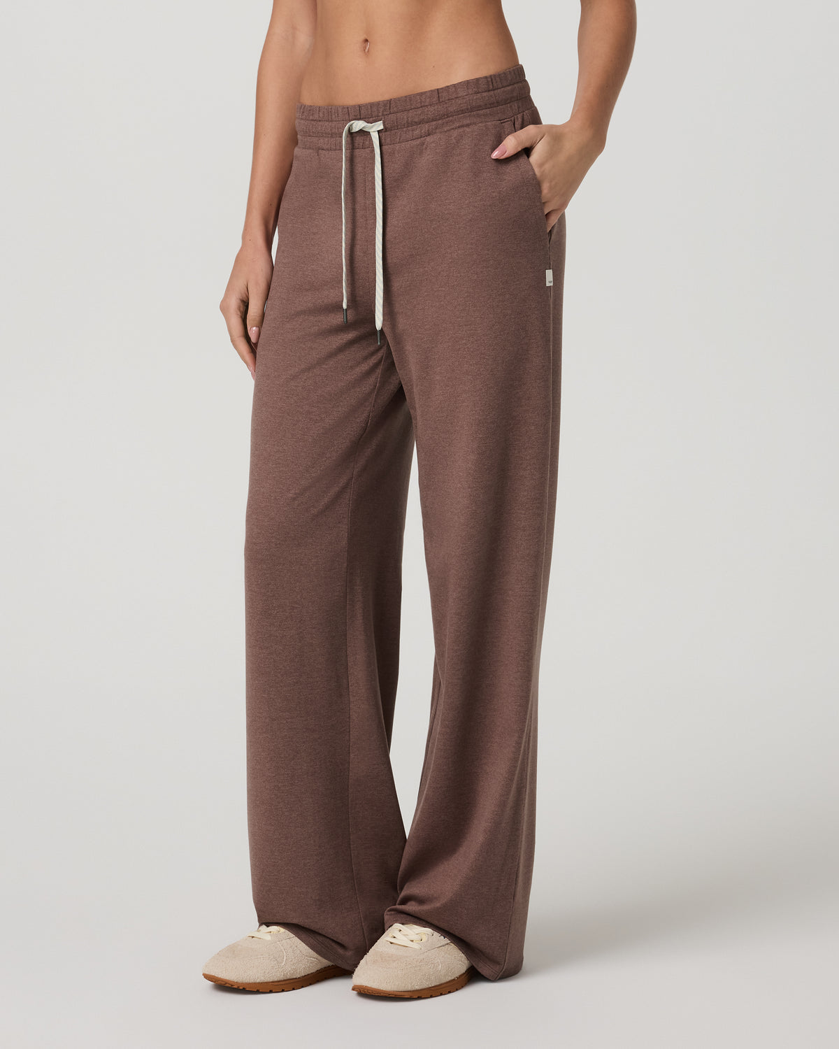 Women's Halo Essential Wideleg - Short Sable Heather - Vuori Clothing