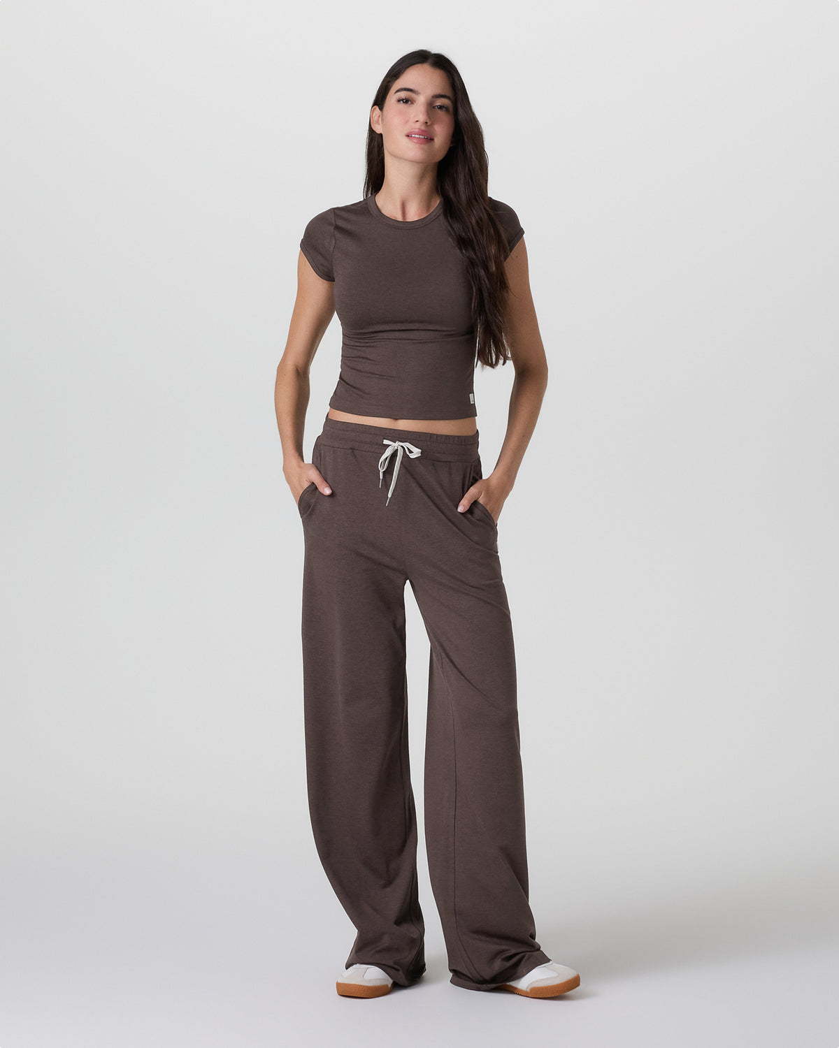 Halo Essential Wideleg Pant - Short Java Heather - Vuori Clothing