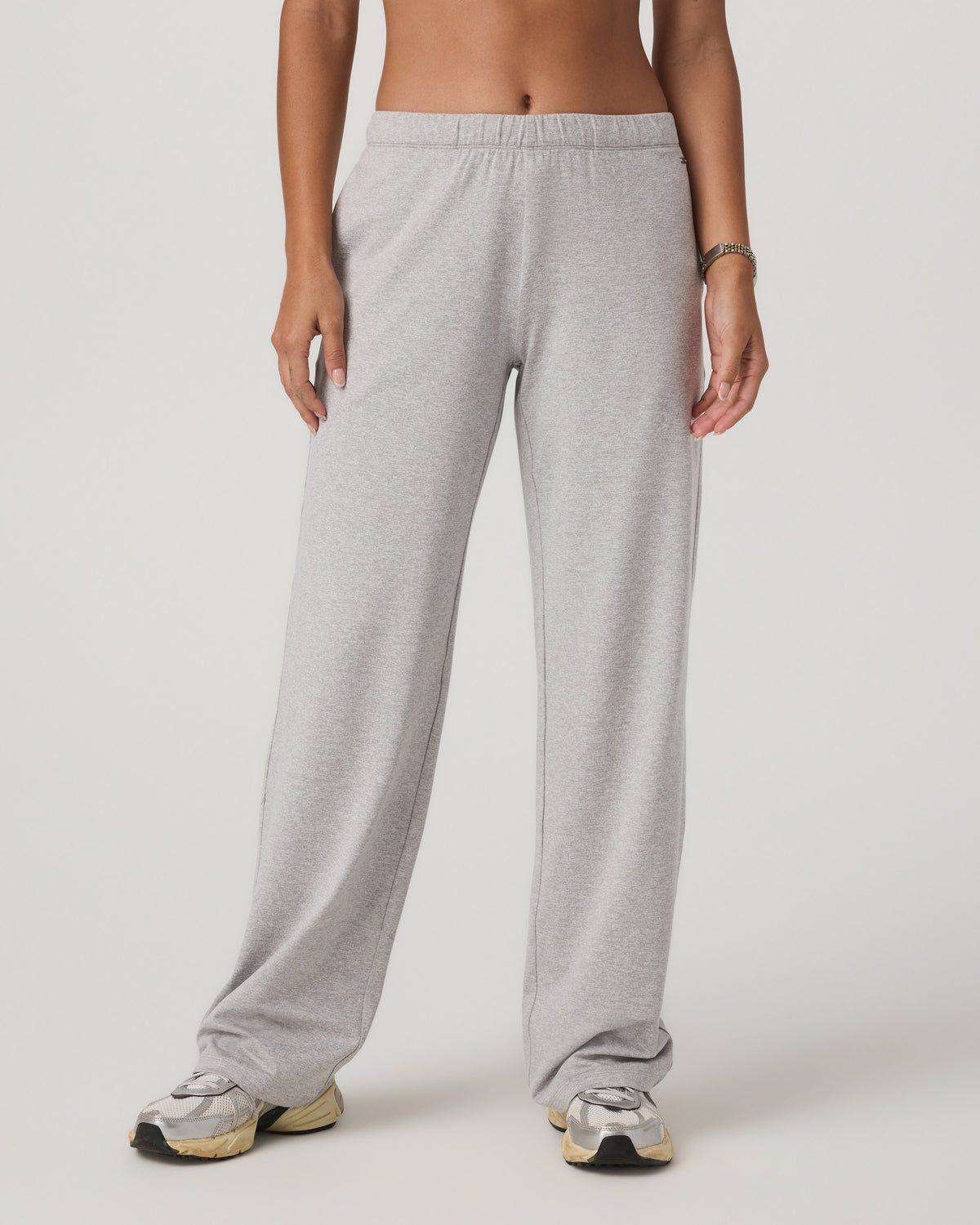 Halo Modern Straight Leg Pant Women's Pale Grey Pants - Vuori Clothing