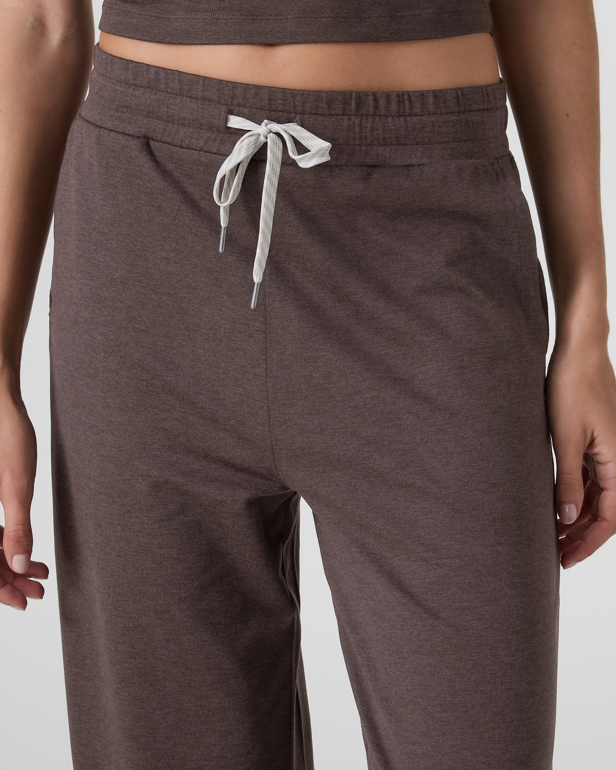 Halo Essential Wideleg Pant - Long Java Heather - Vuori Clothing