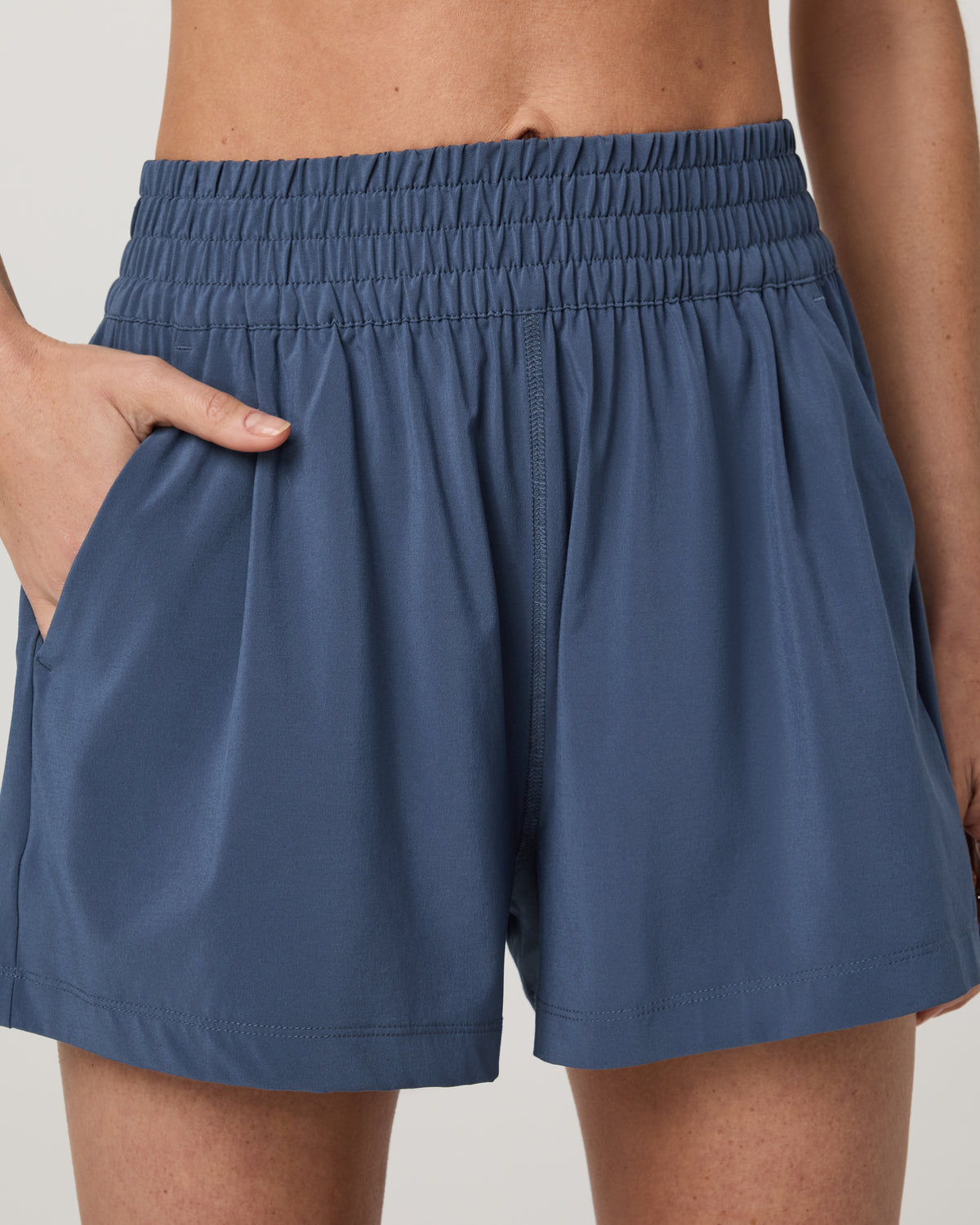 Villa Short Women's Azure Lightweight Shorts - Vuori Clothing