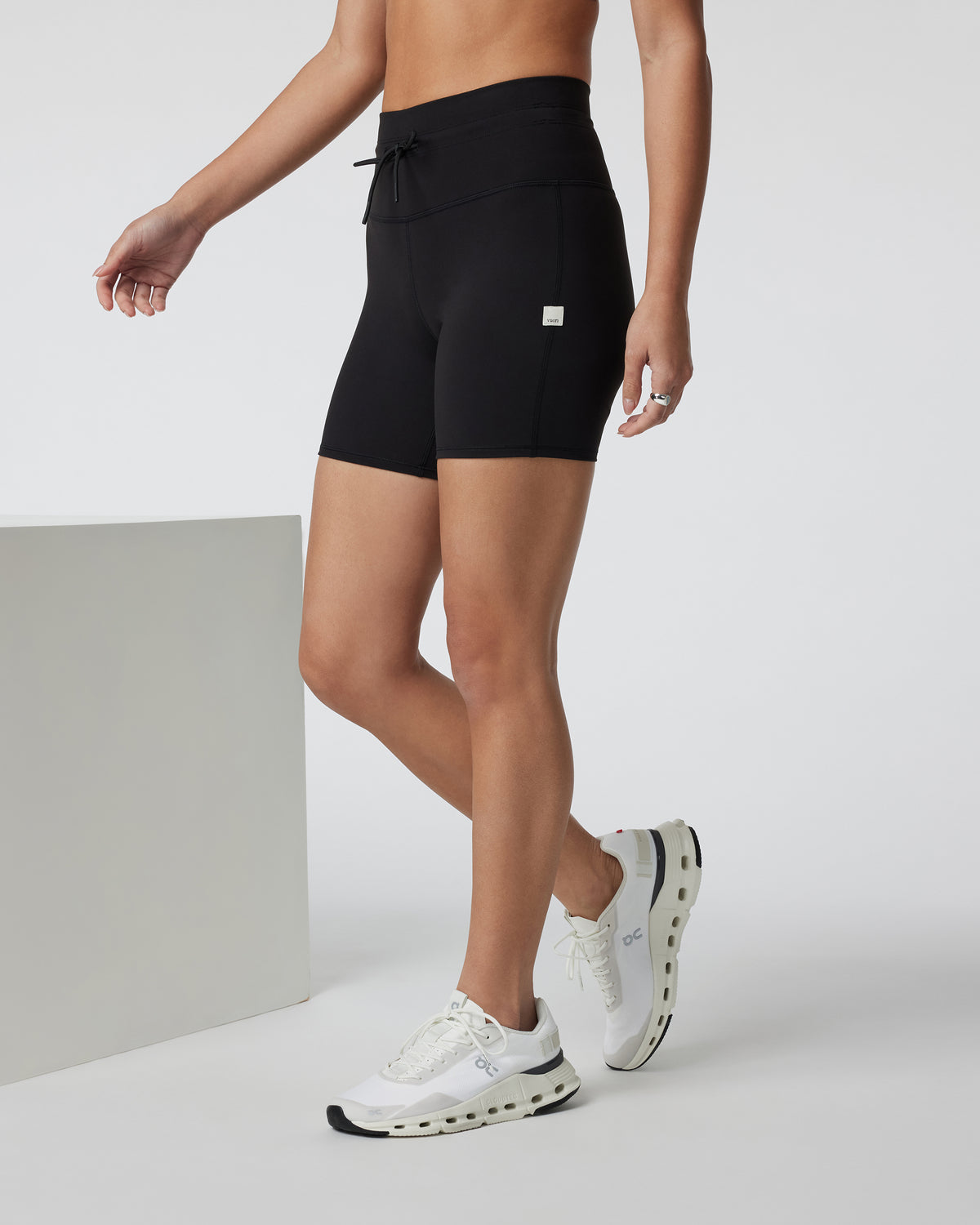 Daily Short Women's Black Biker Shorts - Vuori Clothing