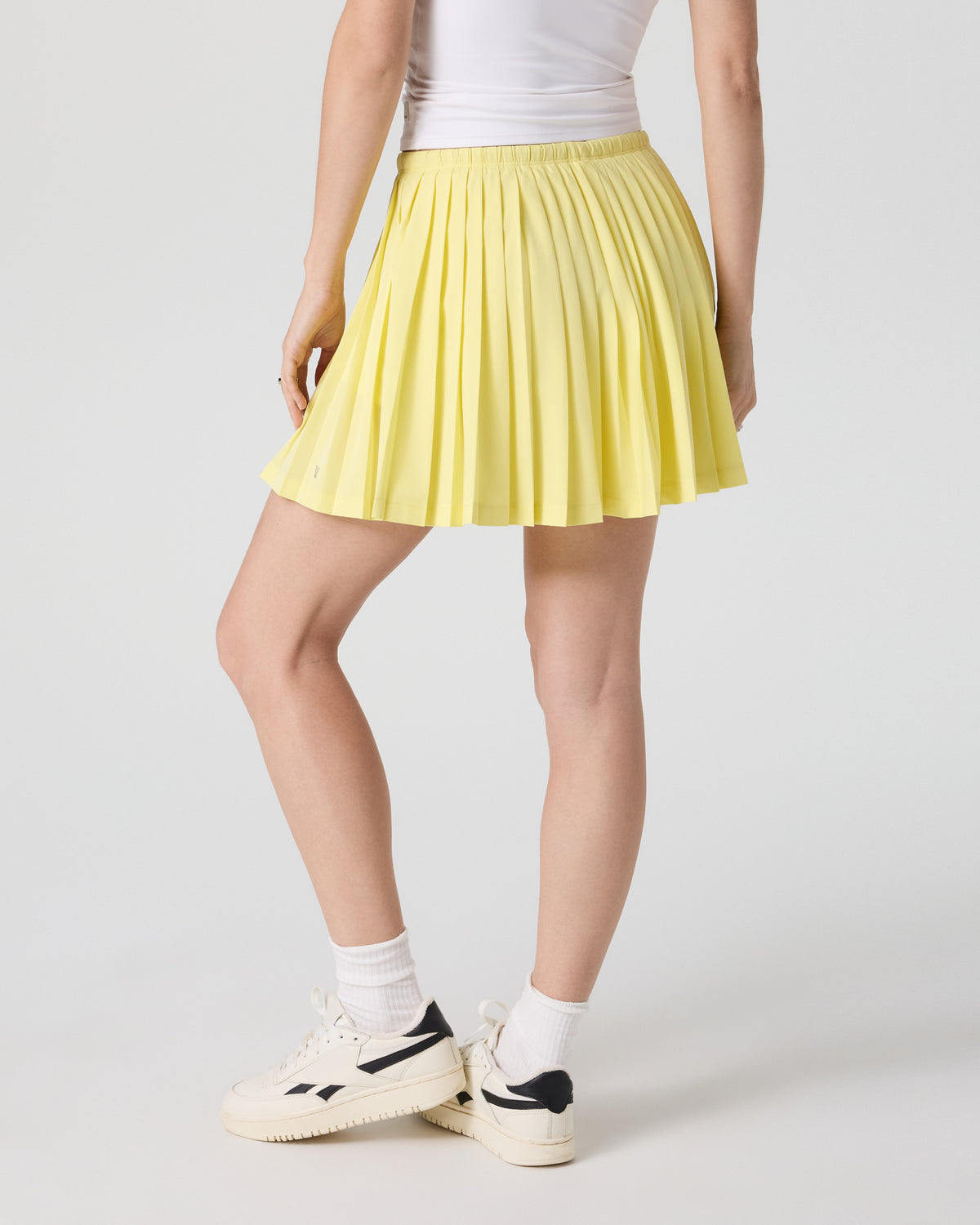 Clementine Pleated Skirt 15" Sunlight - Vuori Clothing