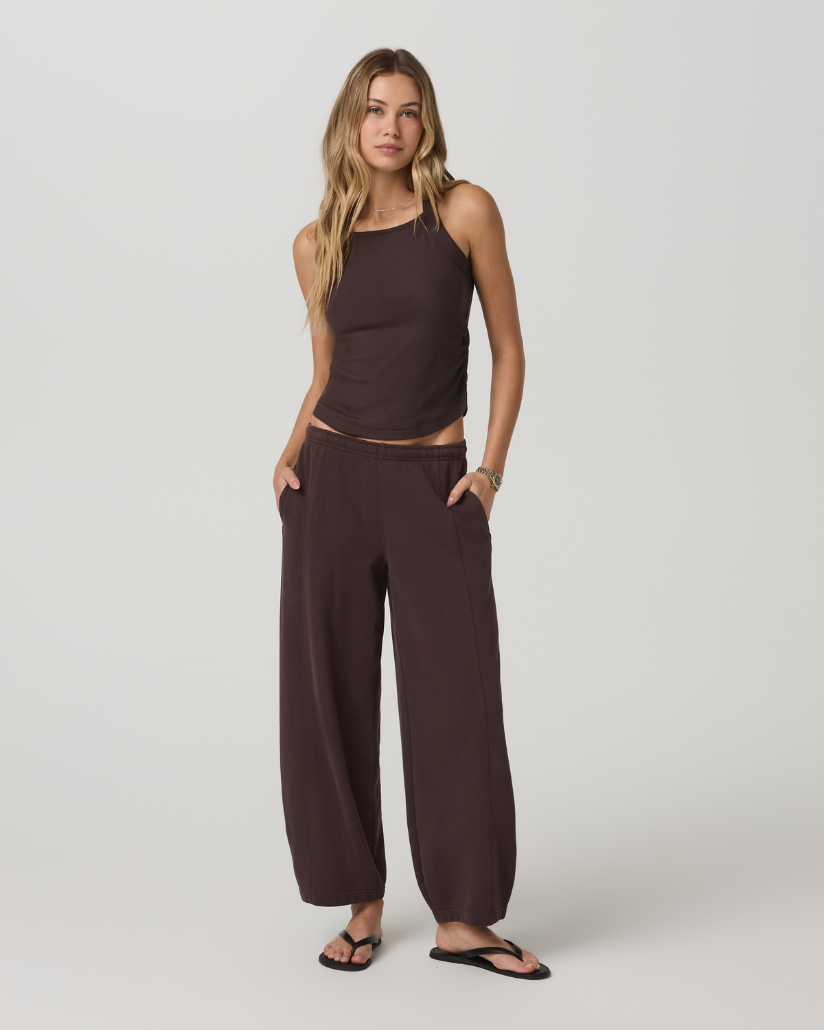 Pose Cooper Tank Women's French Roast Tank Top - Vuori Clothing