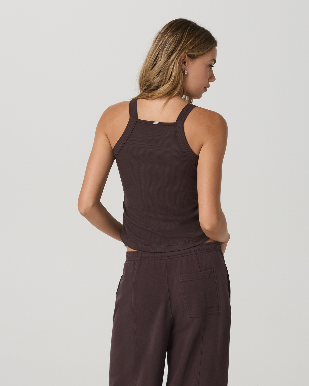 Pose Cooper Tank Women's French Roast Tank Top - Vuori Clothing