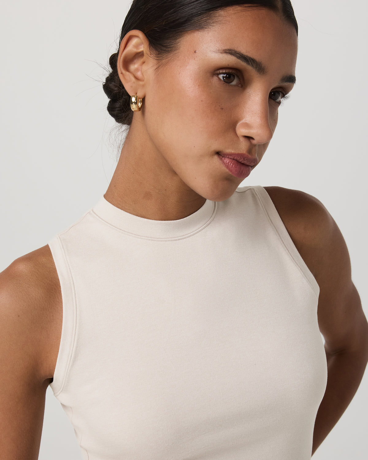 Halo Muscle Tank Women's Ecru Heather Tank Top - Vuori Clothing