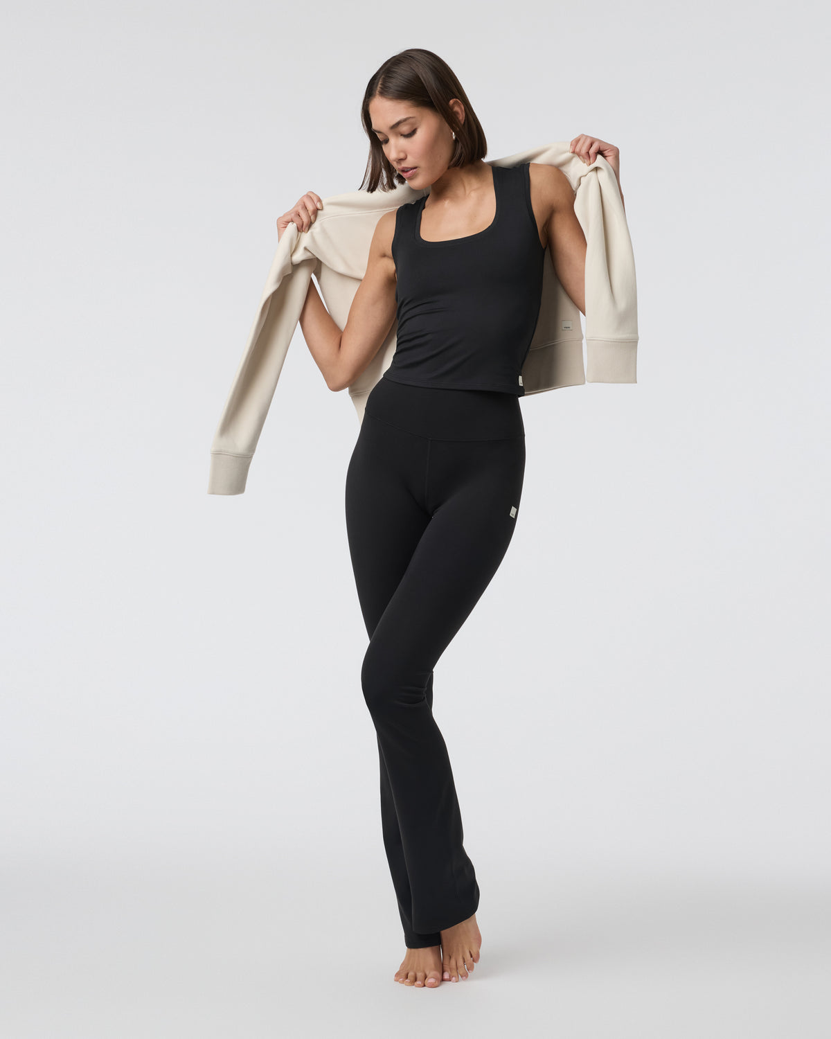 Halo Essential Scoop Tank Solid Black - Vuori Clothing