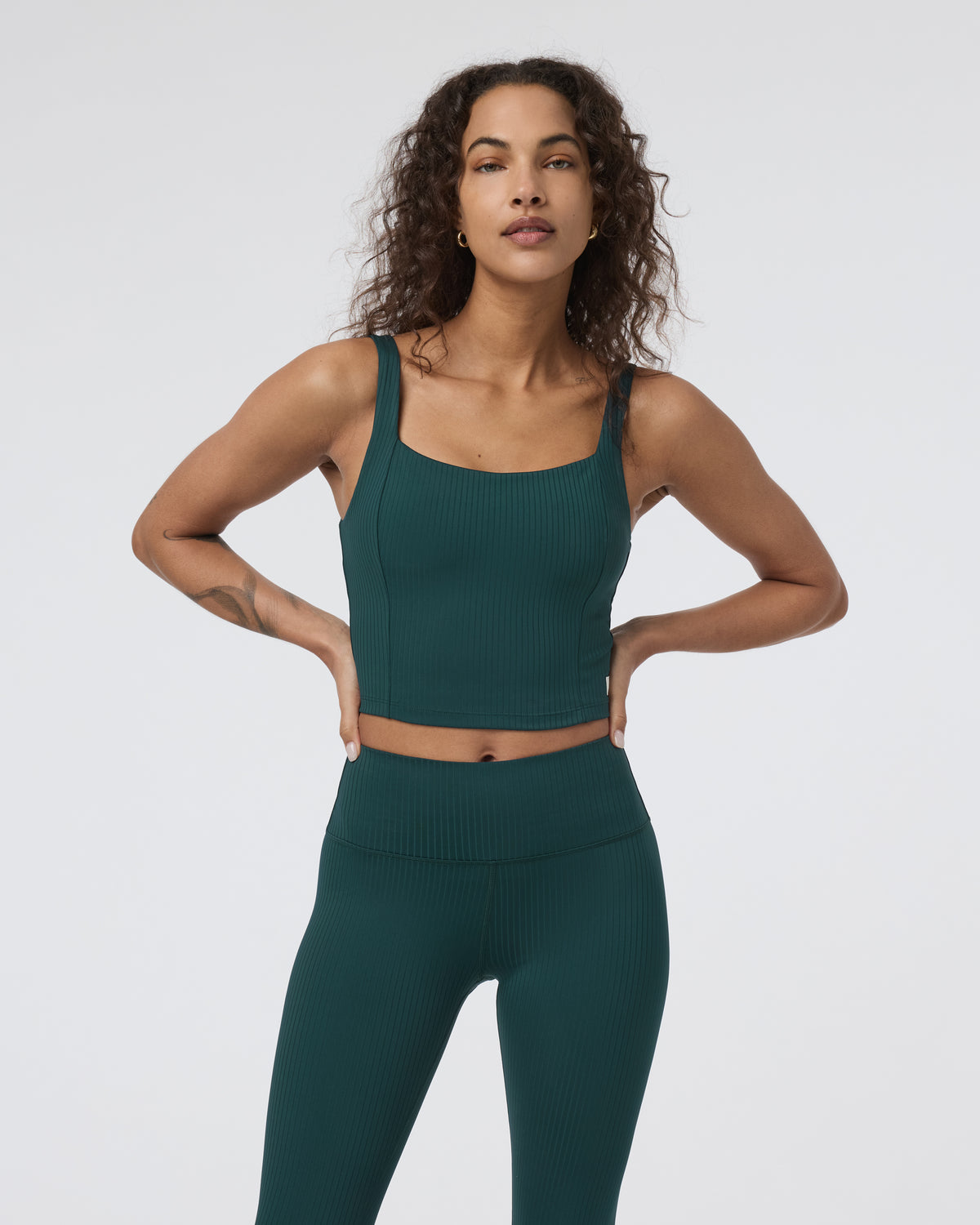 Inversion Rib Support Tank Moss - Vuori Clothing