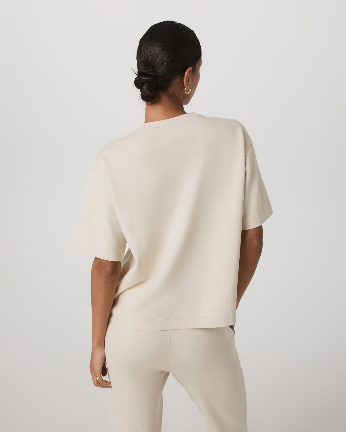Short Sleeve Maven Oversized Tee Women's Bone Tee Shirt - Vuori Clothing