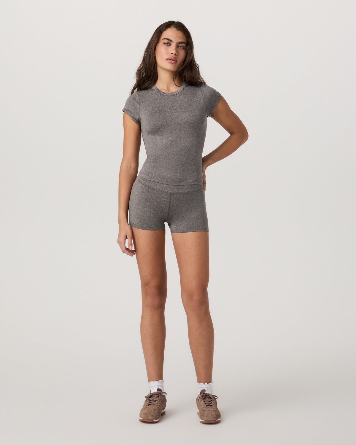 Short Sleeve Halo Baby Tee Women's Chia Heather Tee - Vuori Clothing