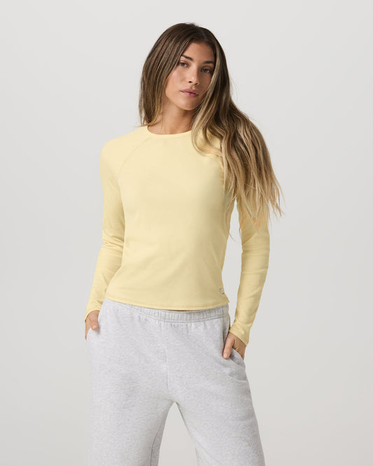 Long Sleeve Pose Crew Women's Lemon Snap Long Sleeve - Vuori Clothing
