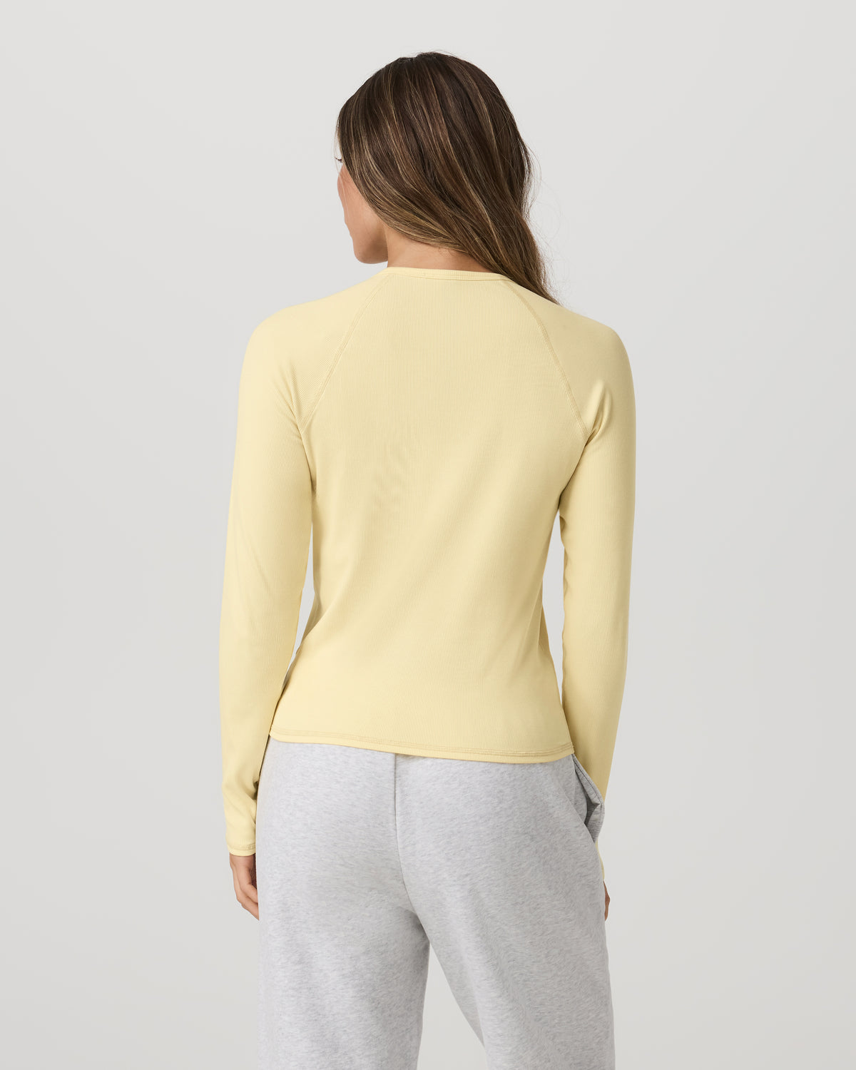 Long Sleeve Pose Crew Women's Lemon Snap Long Sleeve - Vuori Clothing
