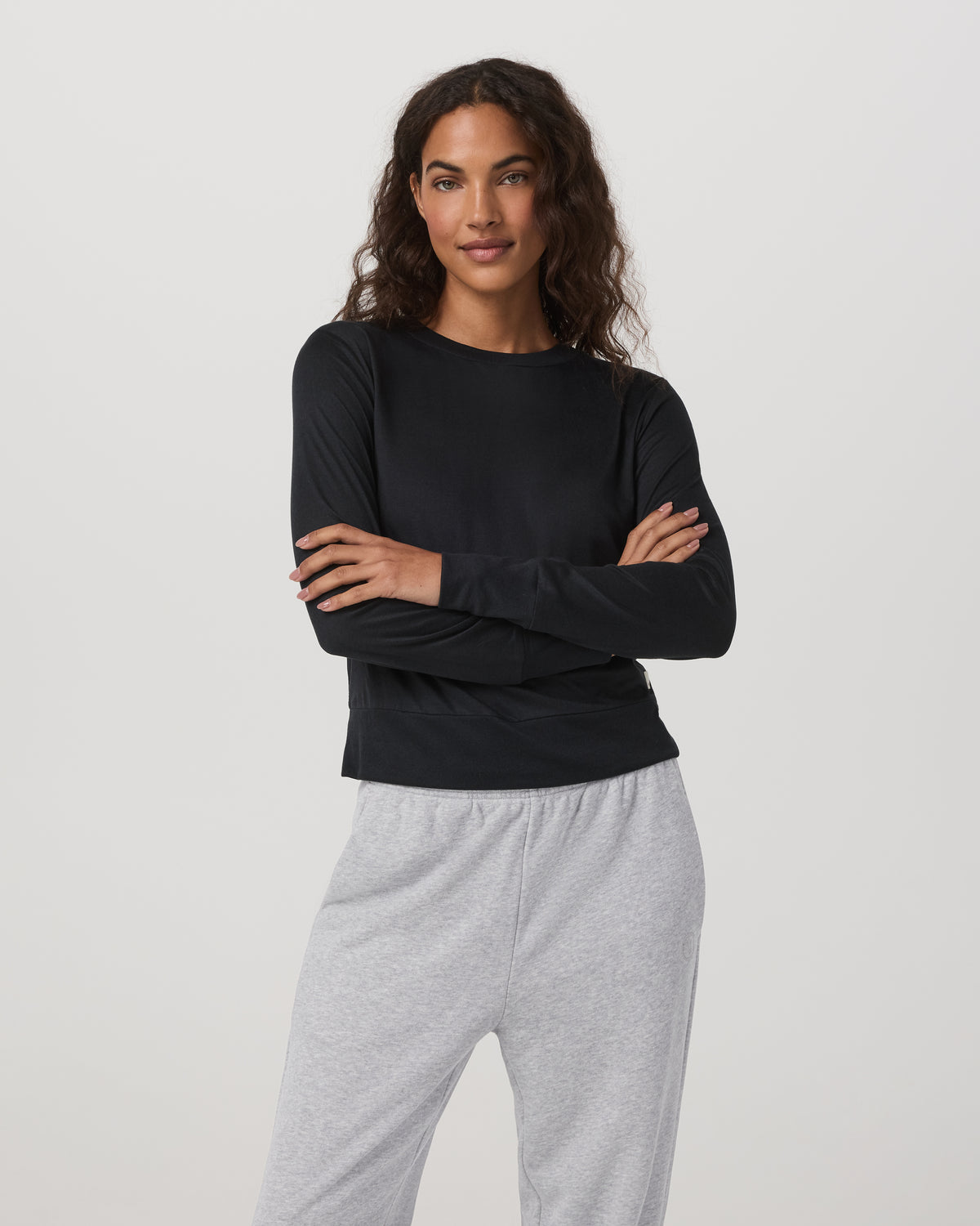Daydream Crew Lightweight Black Long Sleeve Shirt - Vuori Clothing