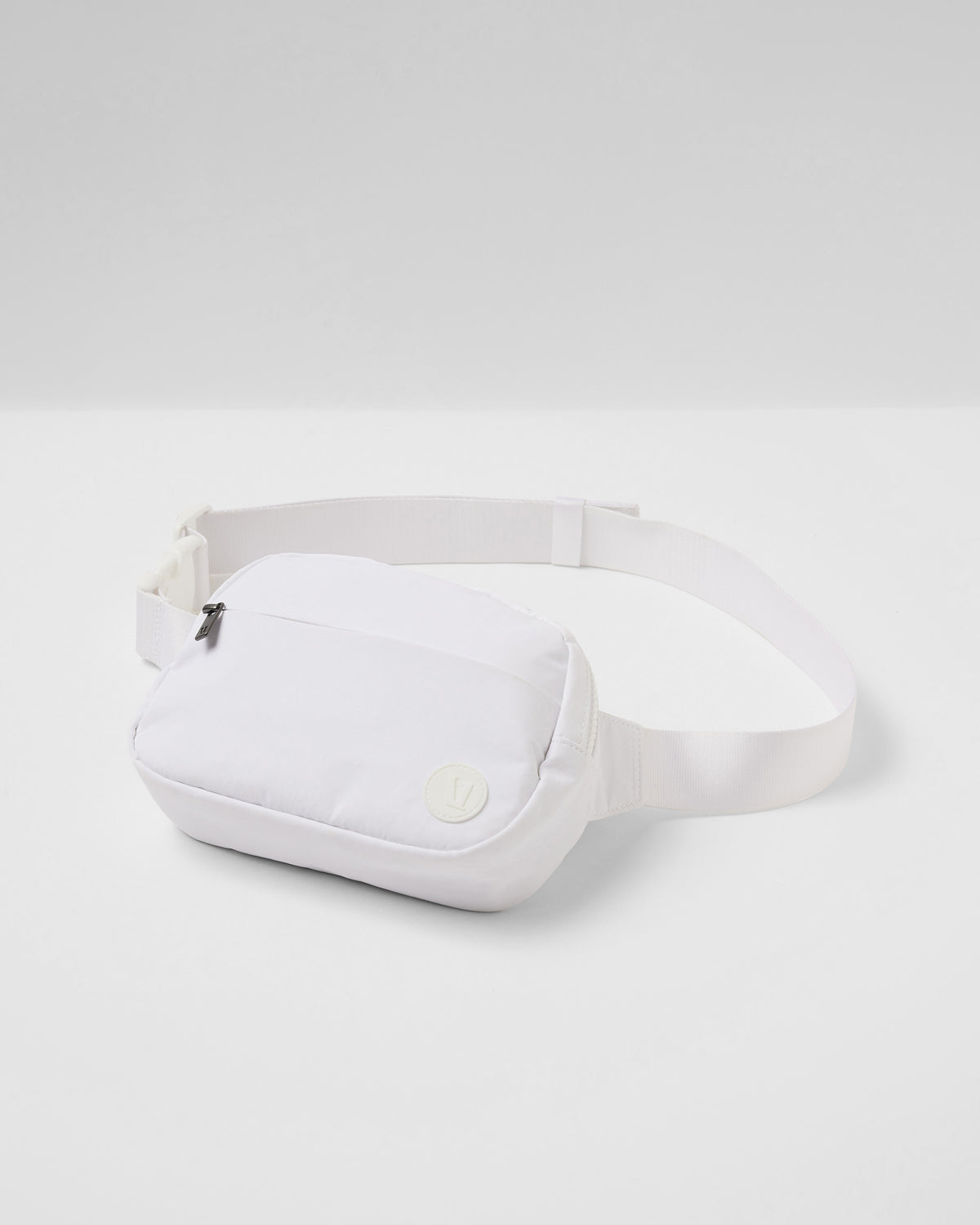 All Around Hip Pack White Waist Bag - Vuori Clothing
