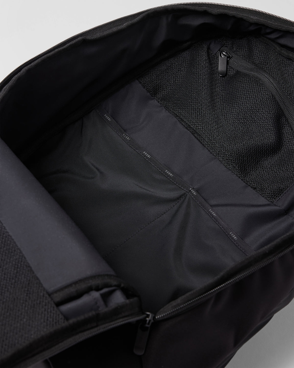 Pursuits Commuter Backpack Black - Vuori Clothing