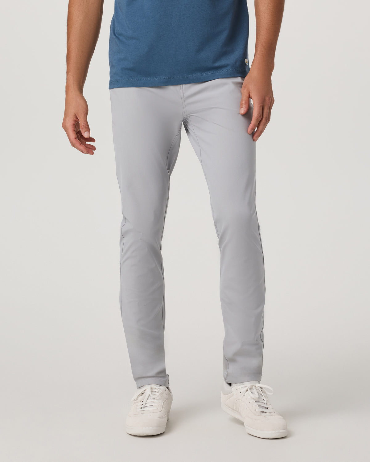 Meta Pant Athletic Slim Fit 32" Sea Fog 5-Pocket Pants - Vuori Clothing