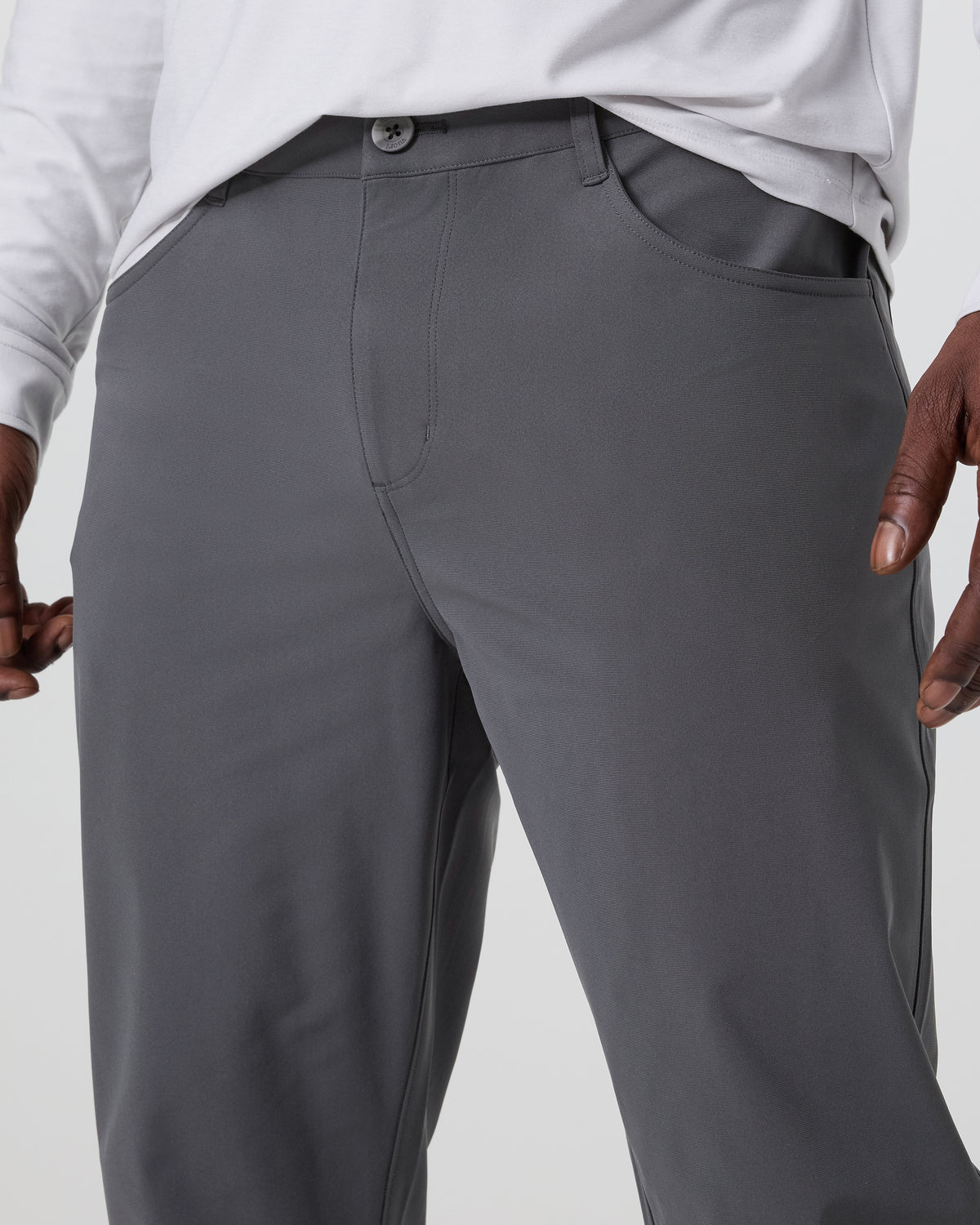 Meta Pant Classic Fit 30" Charcoal - Vuori Clothing