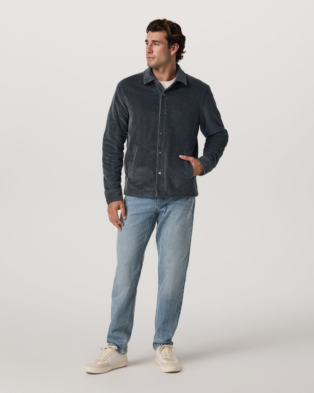 Vuori Vintage Jean Classic Fit 32" Light Wash Denim - Vuori Clothing