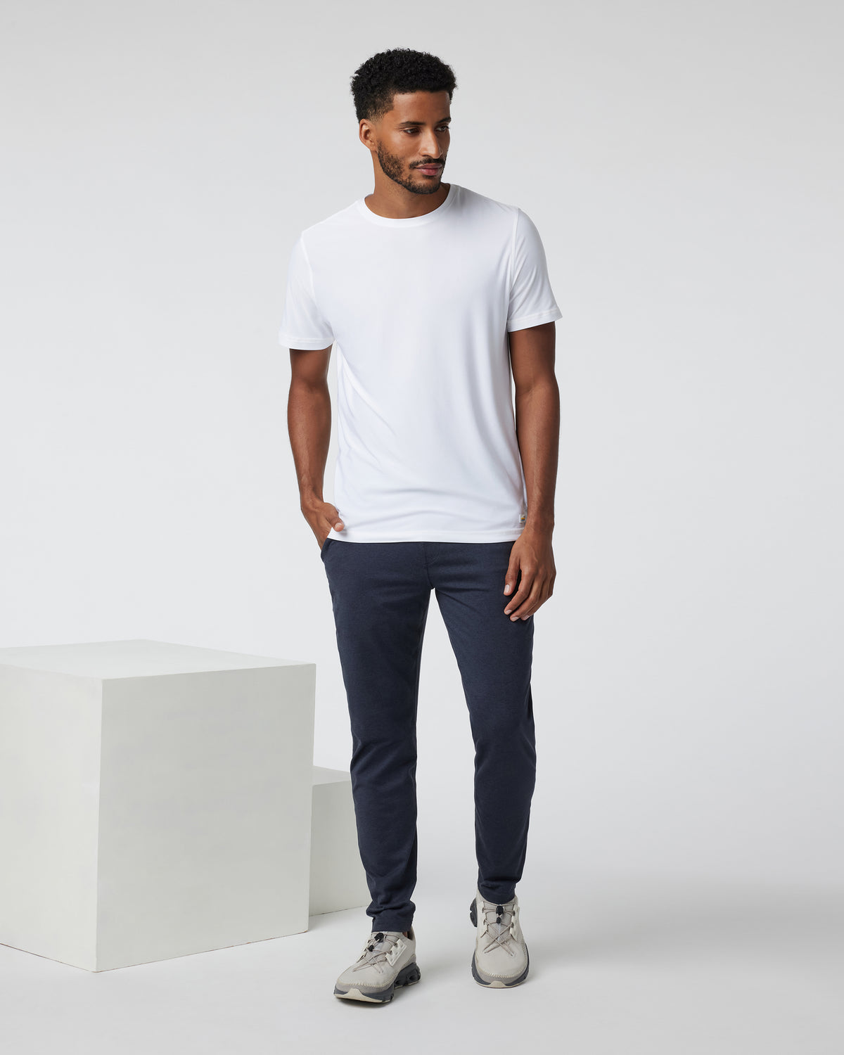 Ponto Performance Pant Men's Midnight Heather Pants - Vuori Clothing