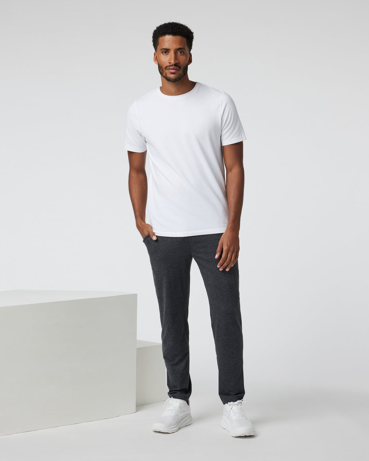 Ponto Performance Pant Men's Charcoal Pants - Vuori Clothing
