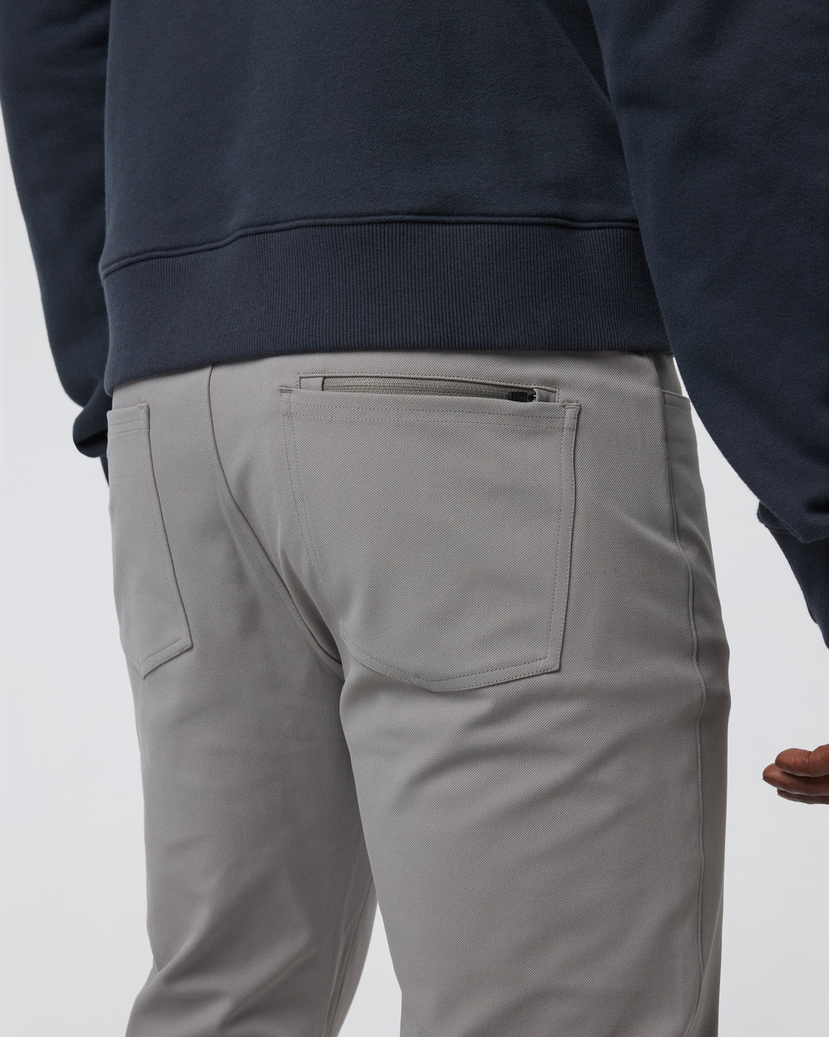 MetaTwill Pant Athletic Slim 30" Shiitake - Vuori Clothing