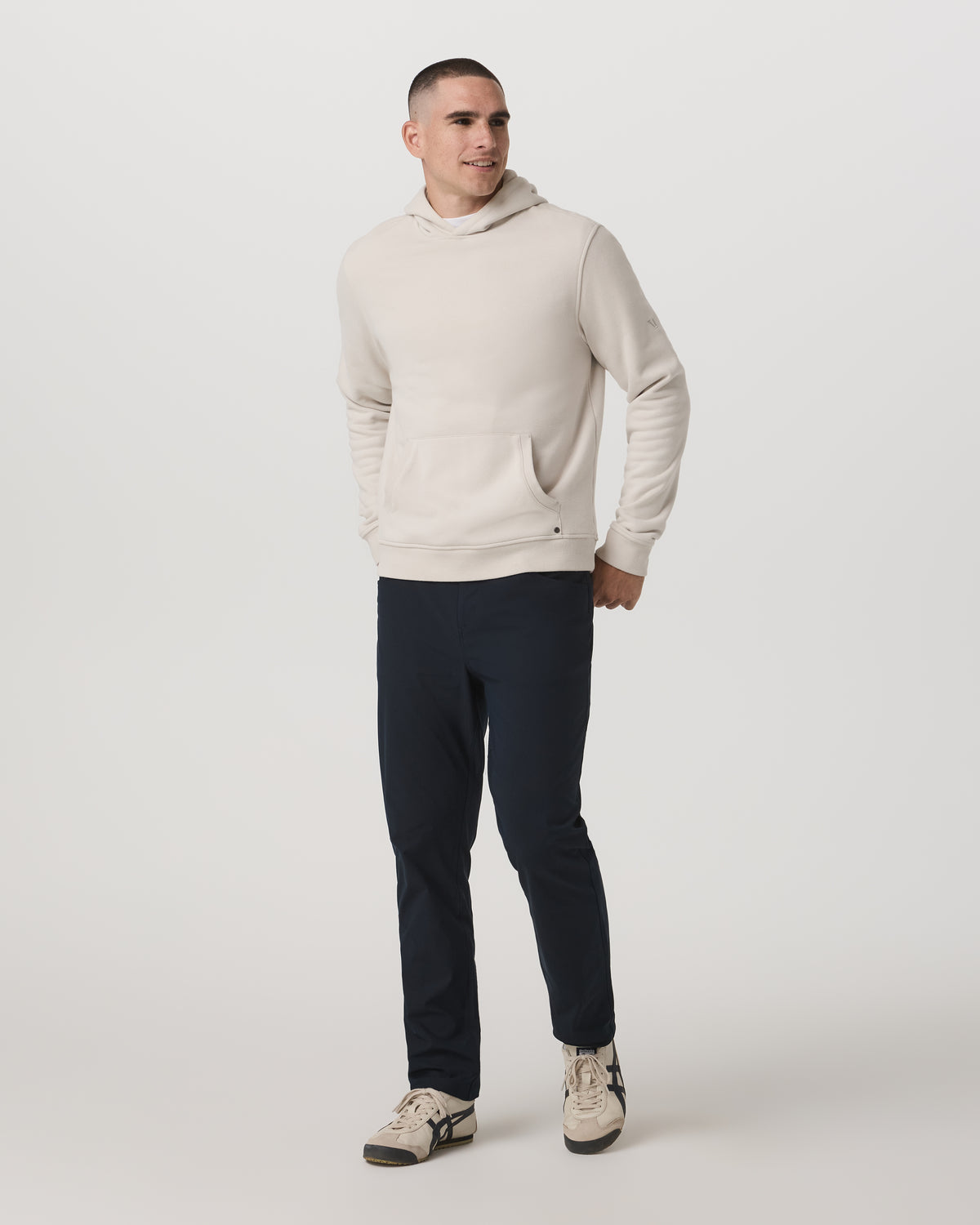 Meta Pant Classic Fit 30" Ink - Vuori Clothing